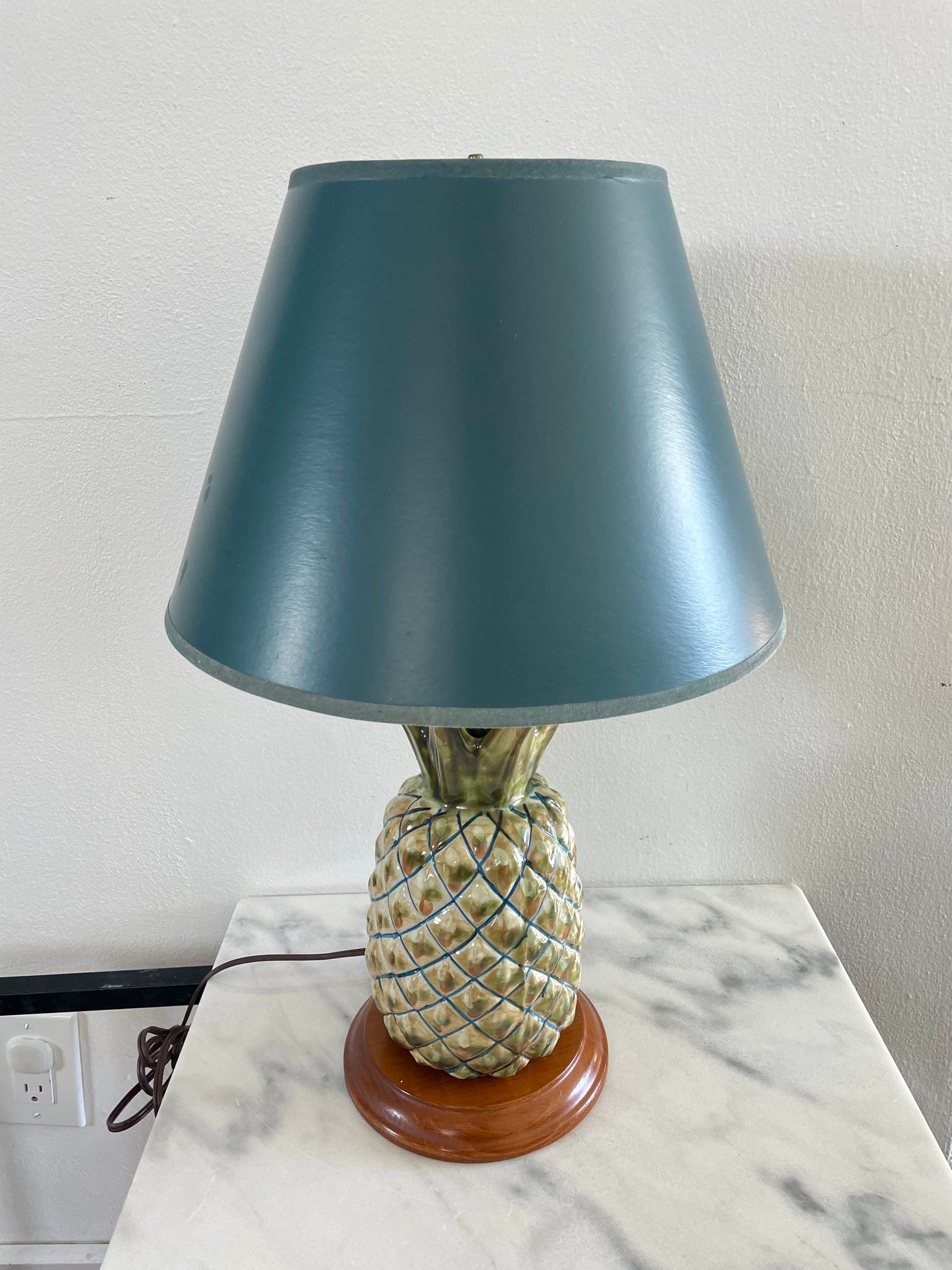 Vintage Ceramic Pineapple Table Lamp
