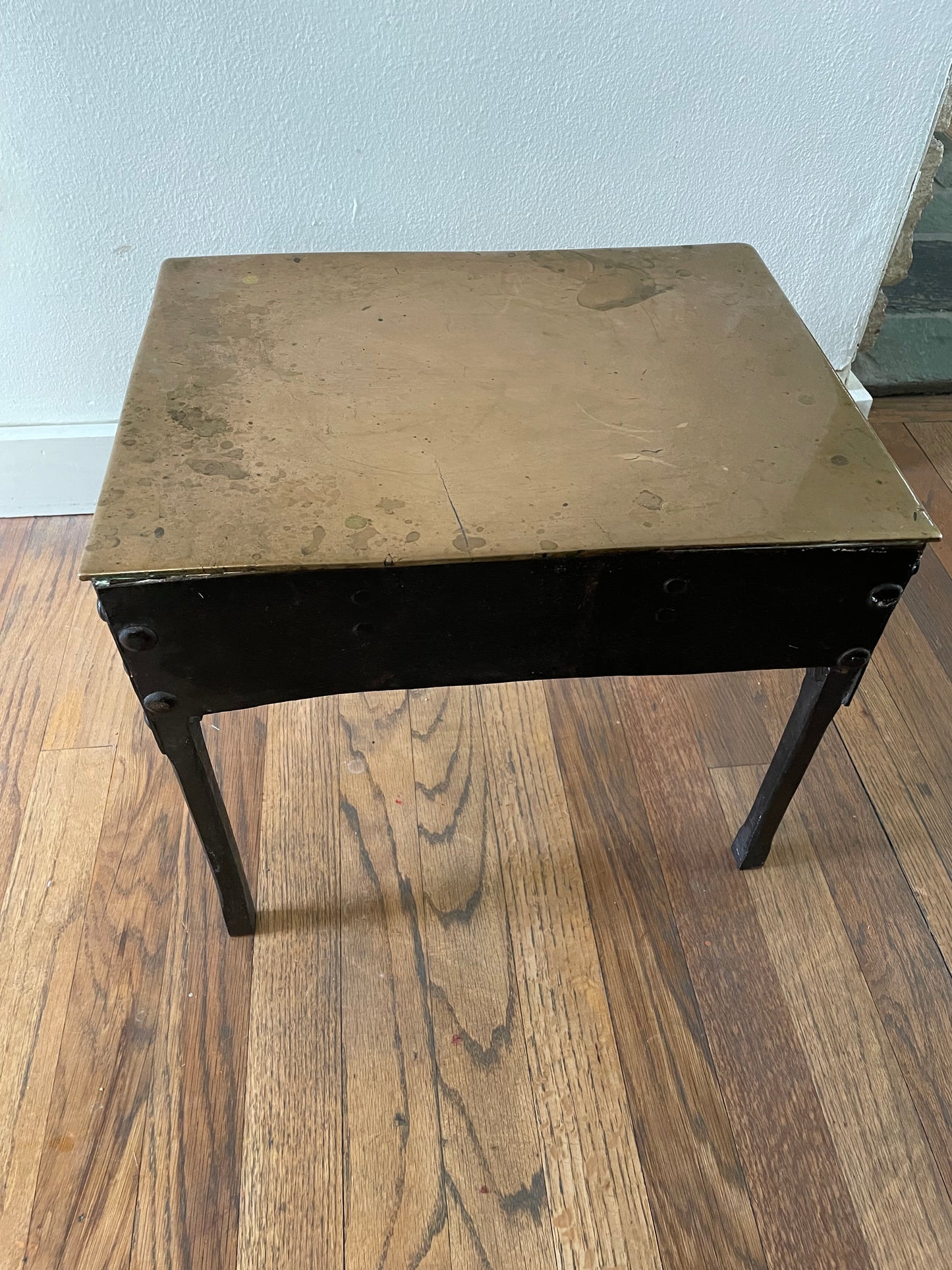 19th Century English Victorian Brass Fireplace Footman