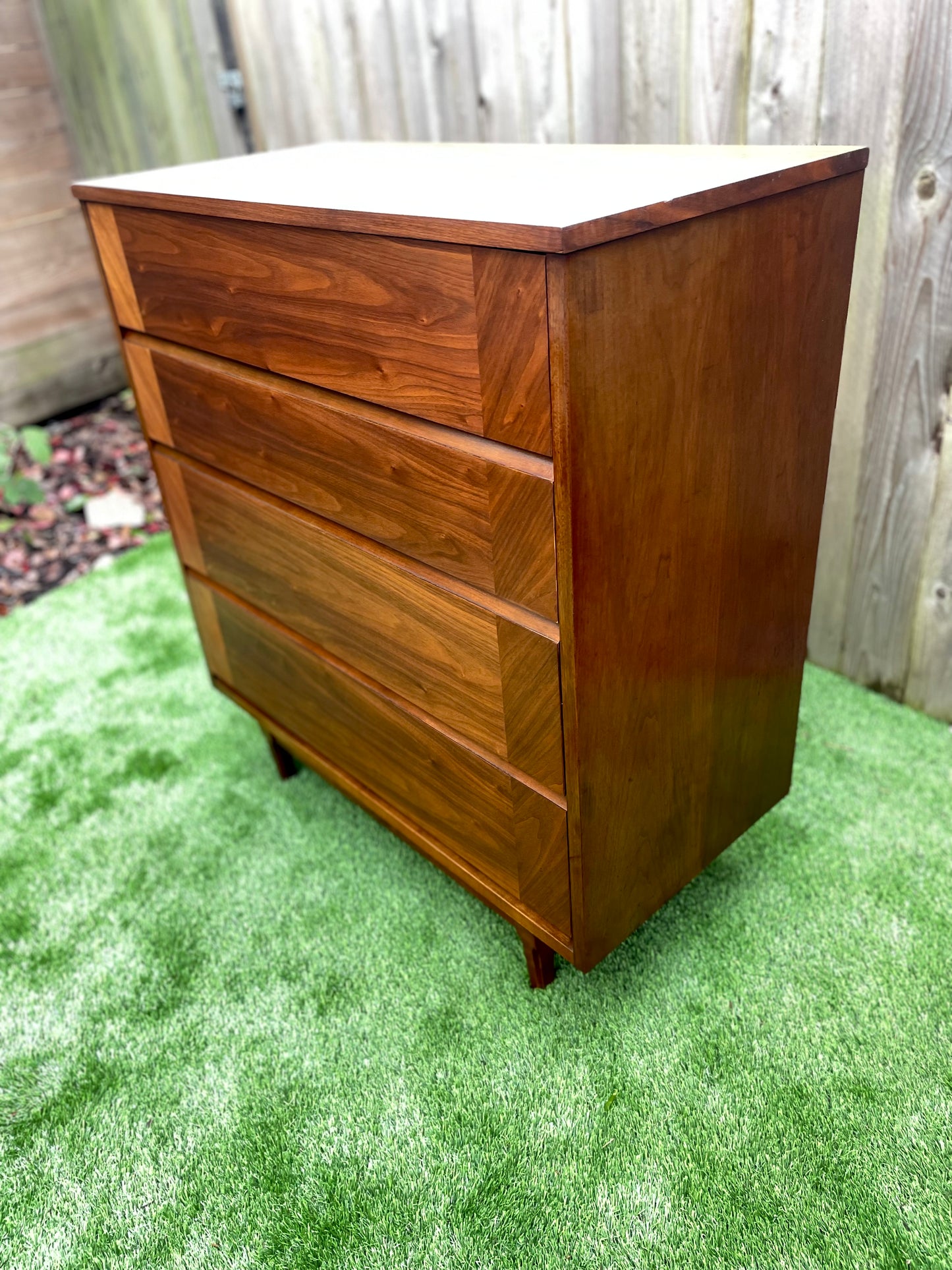 Mid 20th Century Mid-Century Modern Walnut Highboy 4-Drawer Dresser