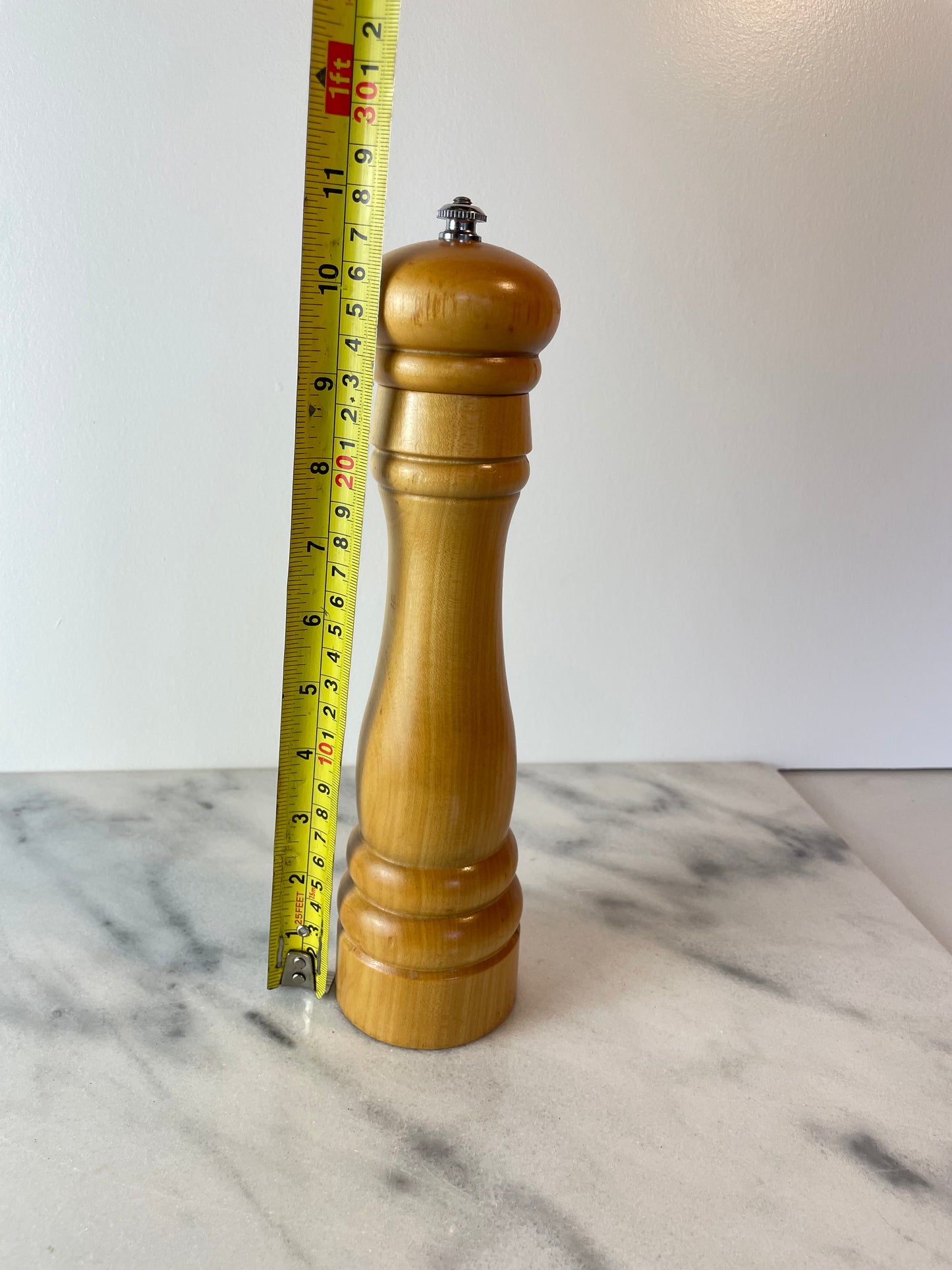 Banton by Vic Firth Hand Turned Wood Pepper Mill Grinder Maple
