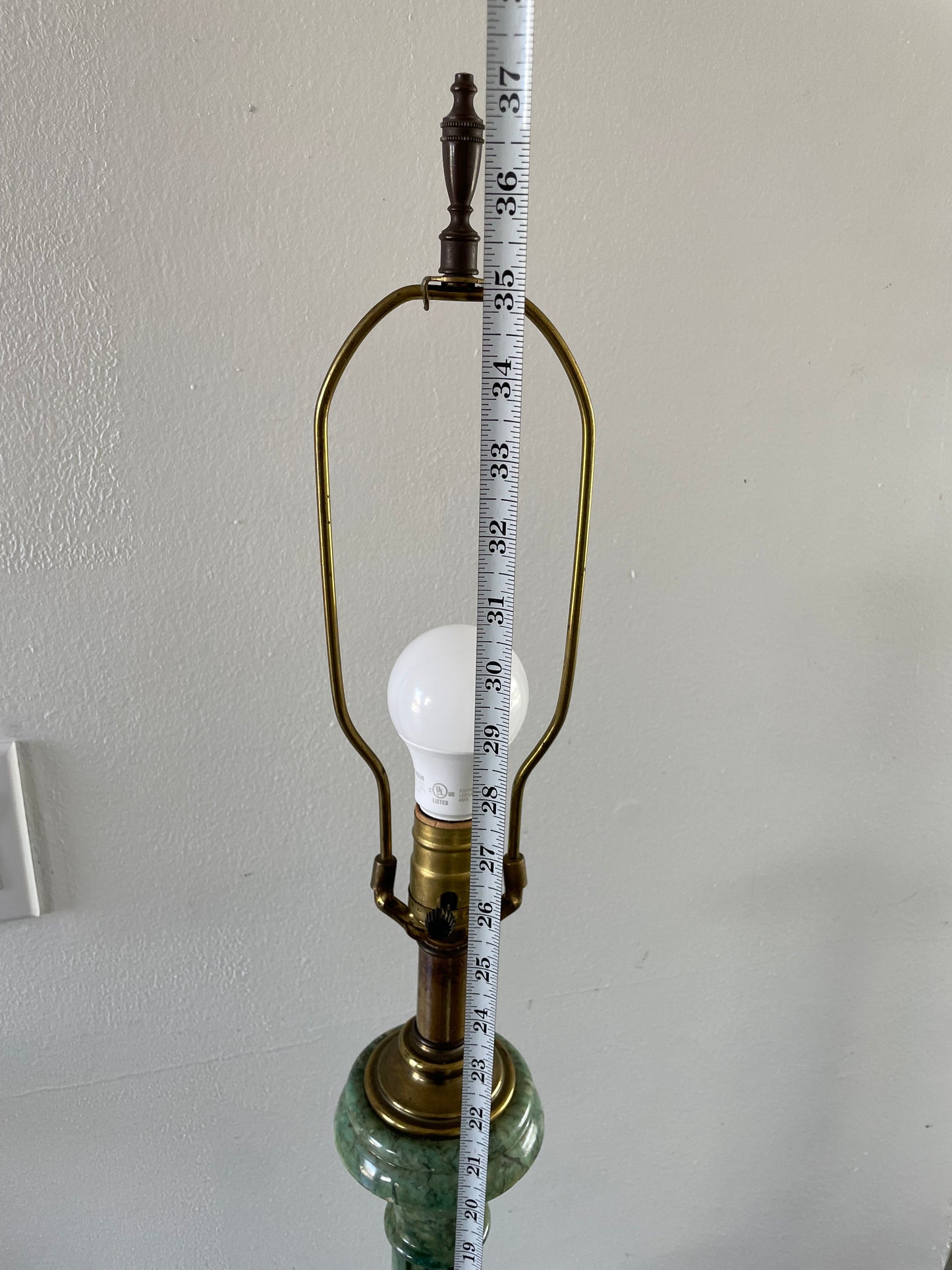 1940s Italian Neoclassic Green Alabaster and Brass Column Table Lamp