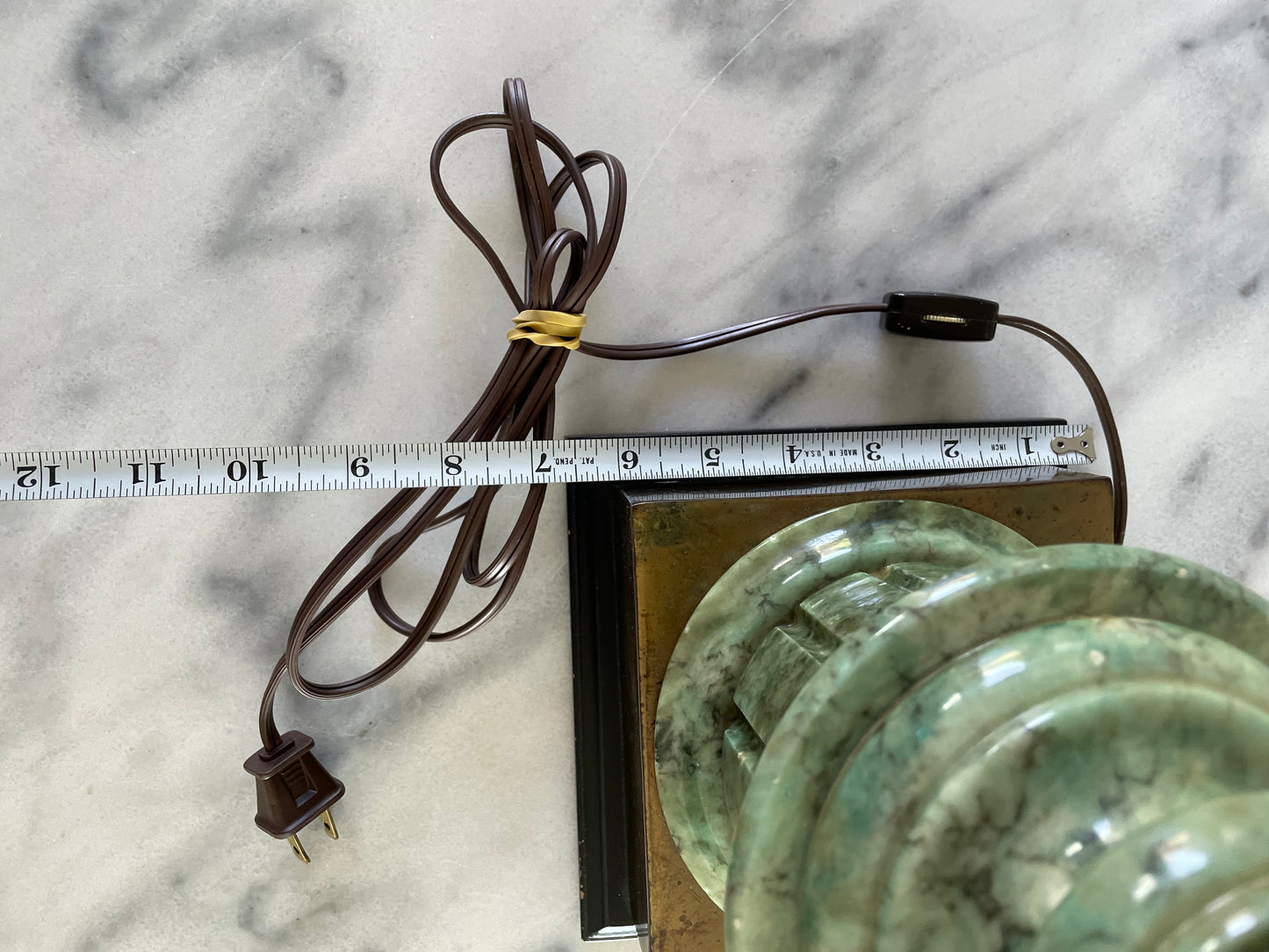 1940s Italian Neoclassic Green Alabaster and Brass Column Table Lamp