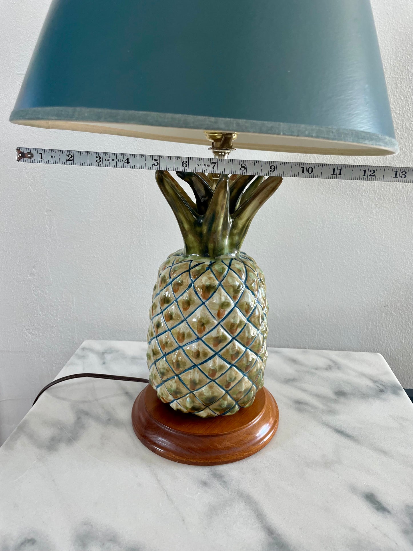 Vintage Ceramic Pineapple Table Lamp