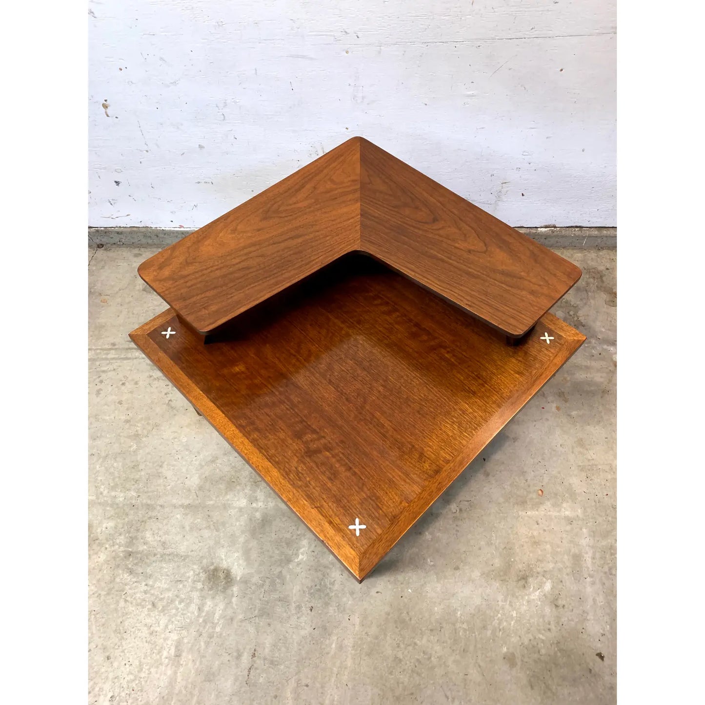 1950s Merton Gershun for American of Martinsville Mid-Century Modern Two Tier Corner Table