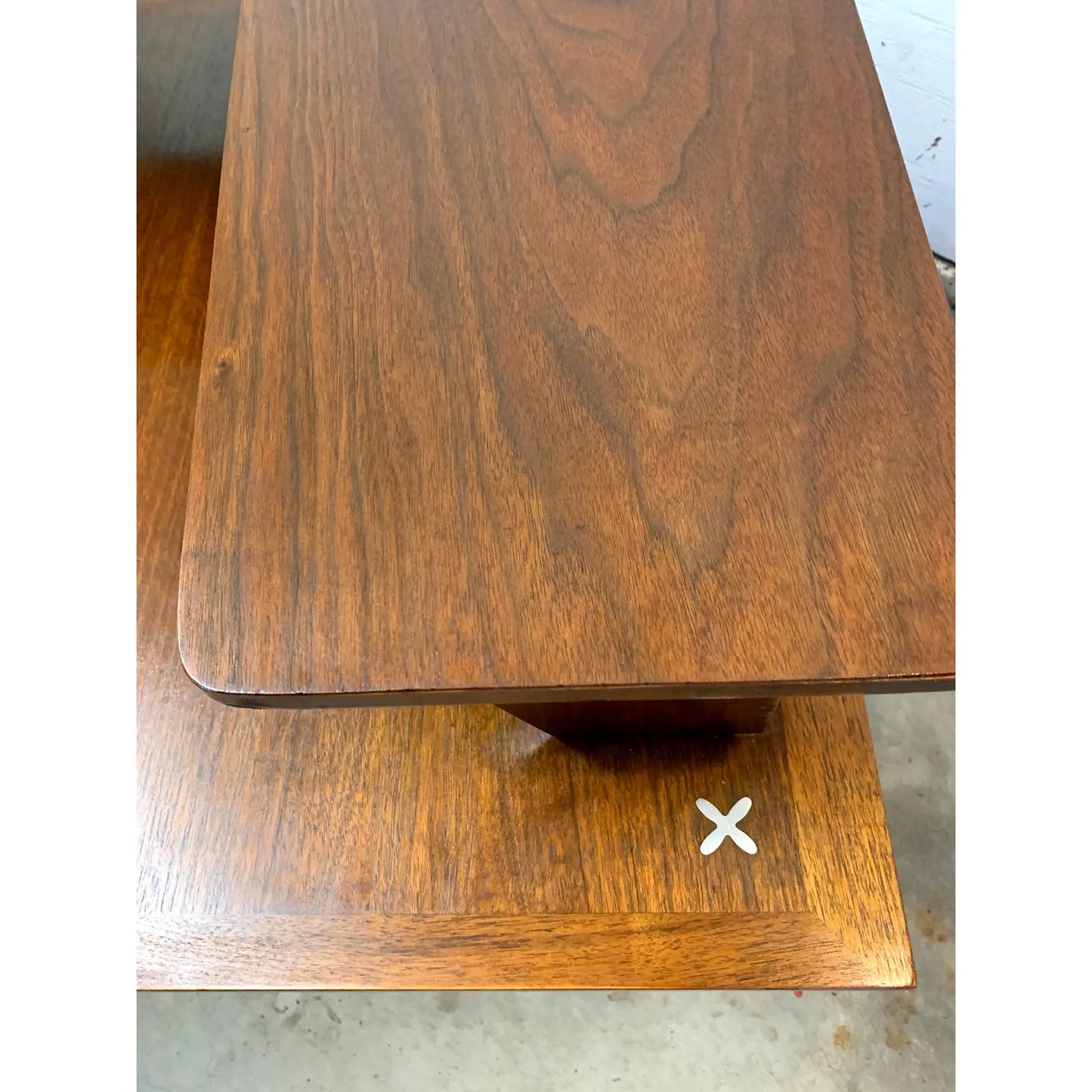 1950s Merton Gershun for American of Martinsville Mid-Century Modern Two Tier Corner Table