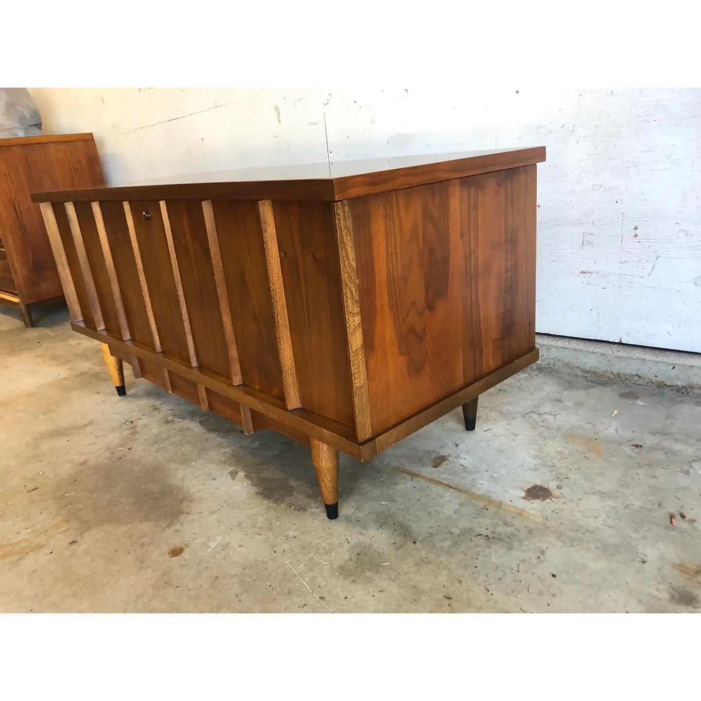 Lane Furniture Mid-Century Modern Walnut/Cedar Chest