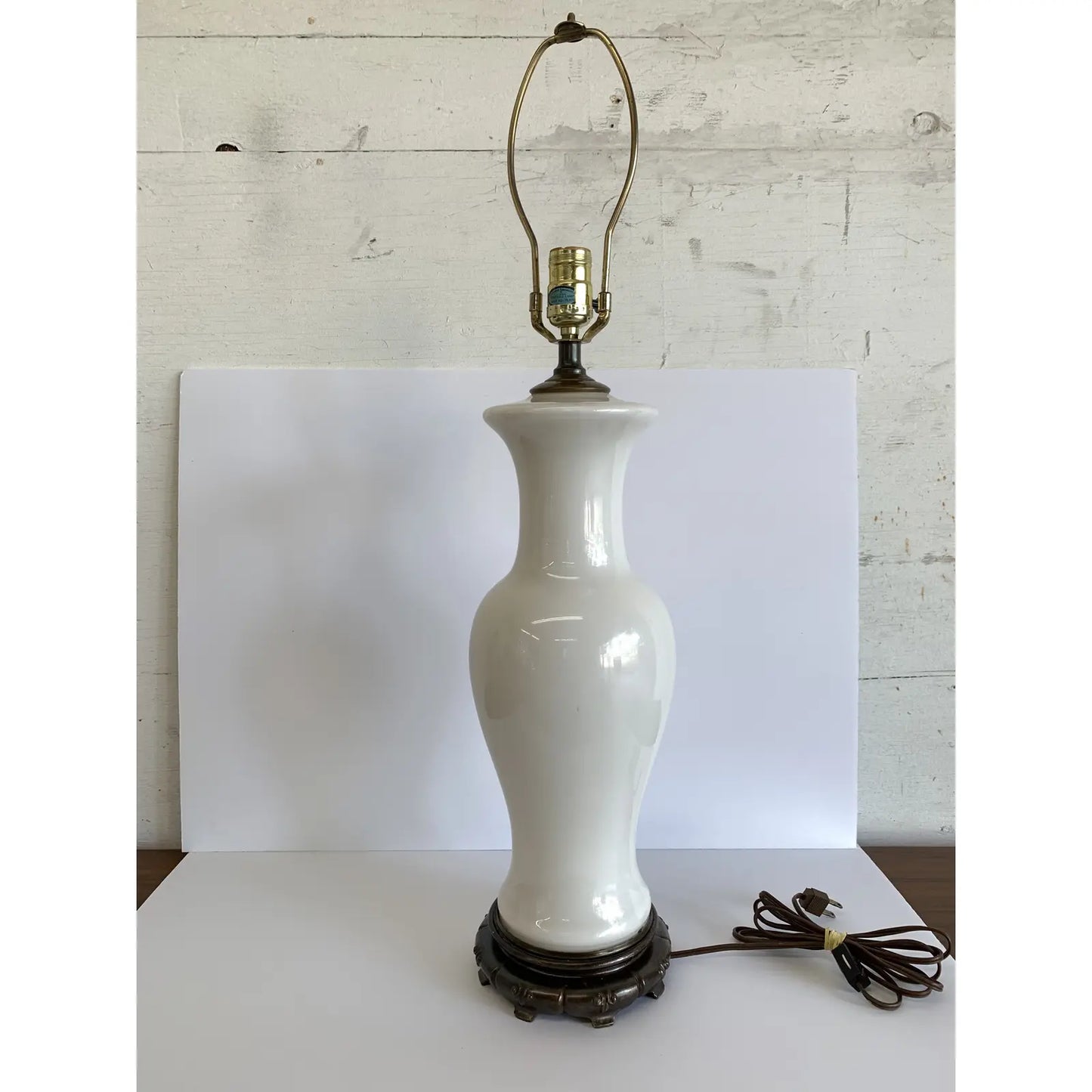 Mid 20th Century Tyndale Frederick Cooper Milk Glass Table Lamp