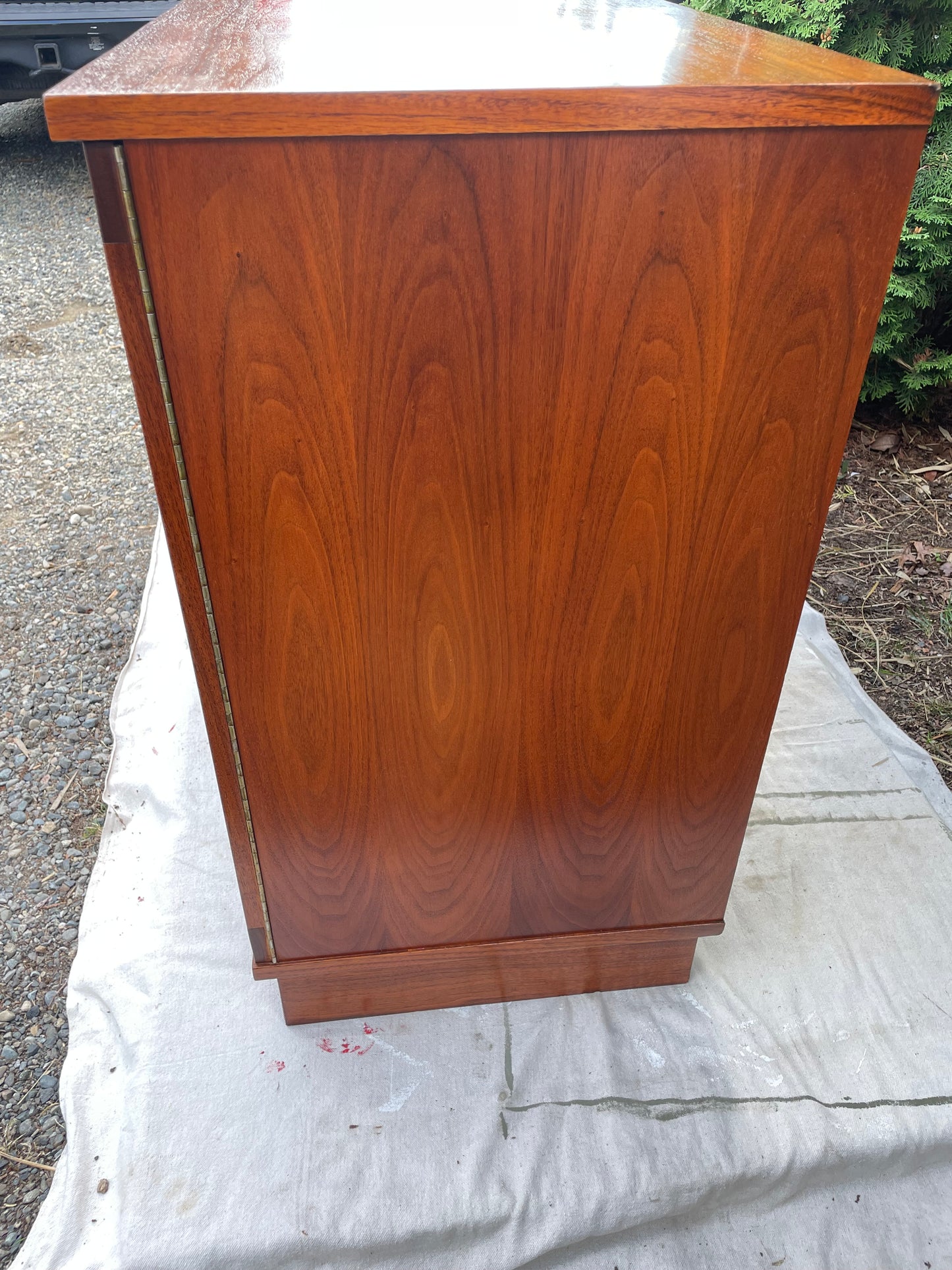 Mid 20th Century Founders Walnut Credenza Sideboard Jack Cartwright Mid Century Modern