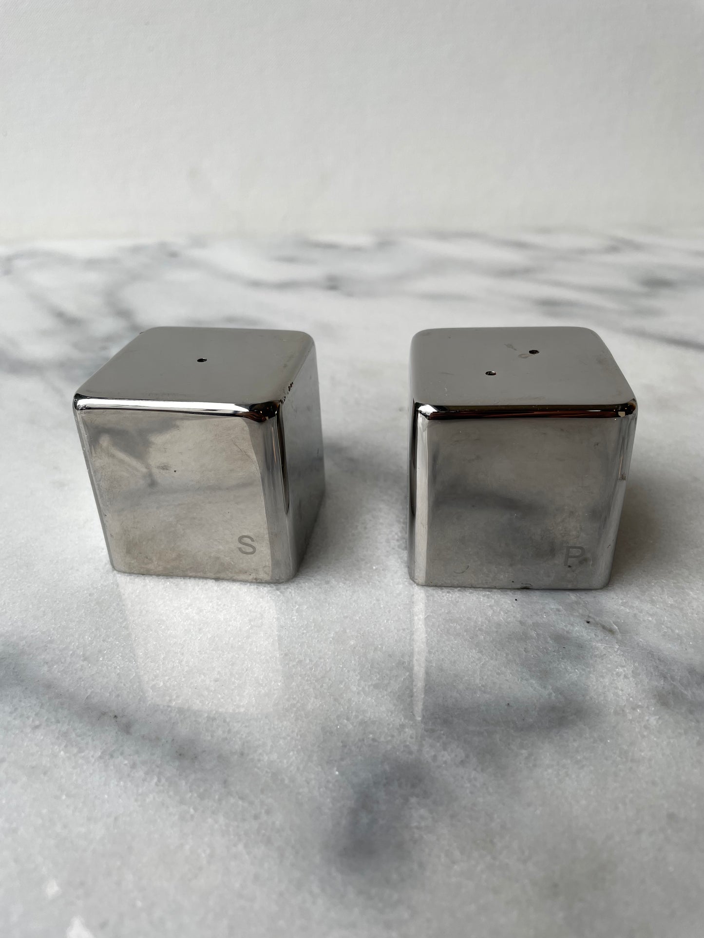 Vintage Modern Mirrored Cube Salt and Pepper Shakers