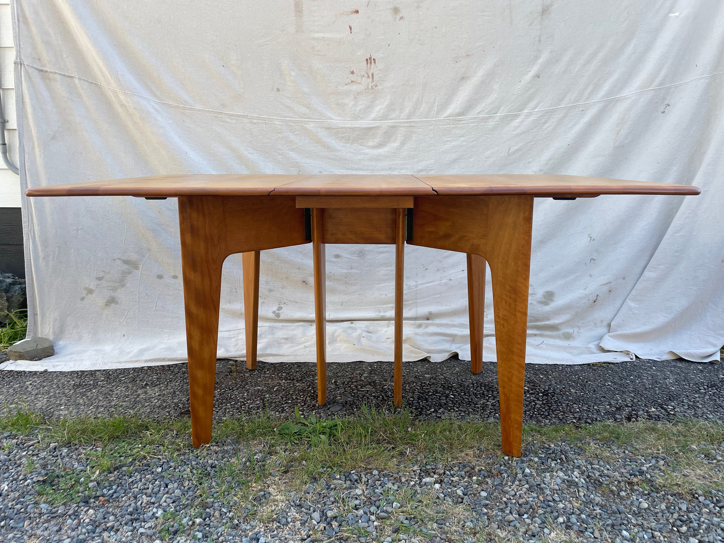 Mid 20th Century Attributed Heywood-Wakefield M166 Drop Leaf Dining Table — Mid-Century Modern Solid Maple, Sculpted Legs