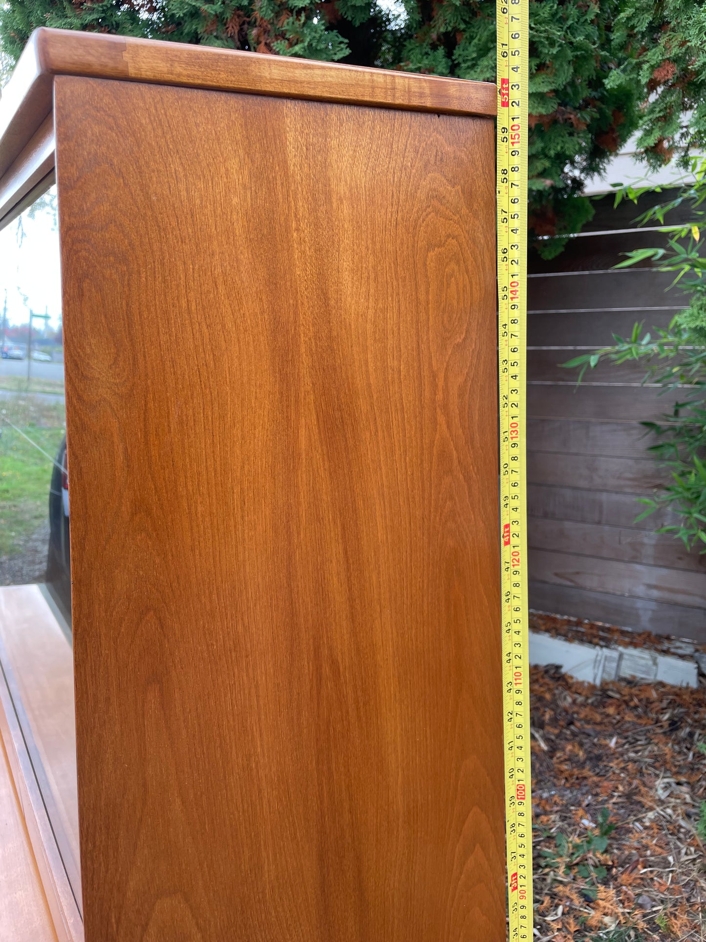 Mid-Century Modern Maple Wood Hutch in Honey With Sliding Glass Display