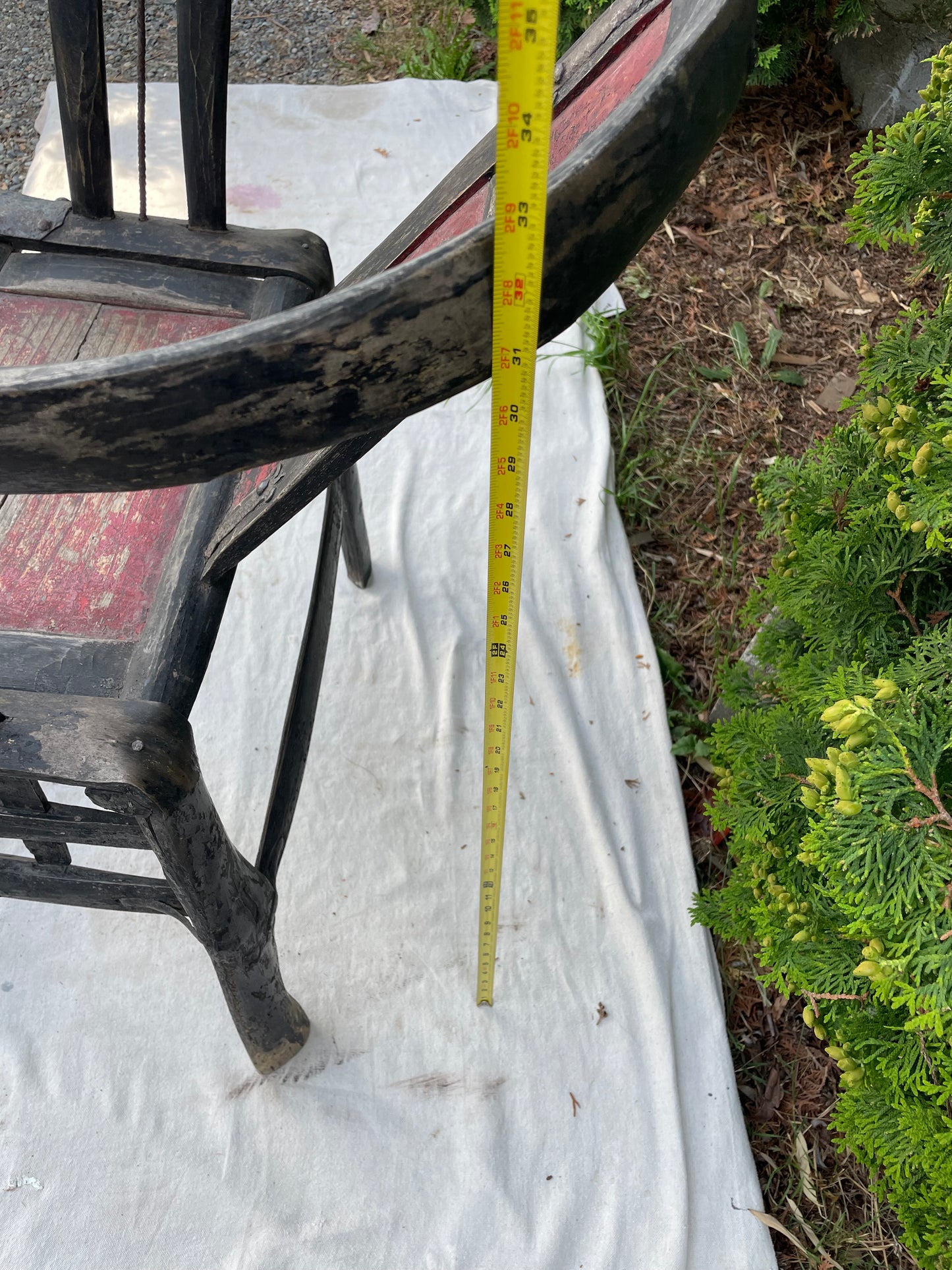 Late 19th-Early 20th Century Chinese Horseshoe Back Armchair