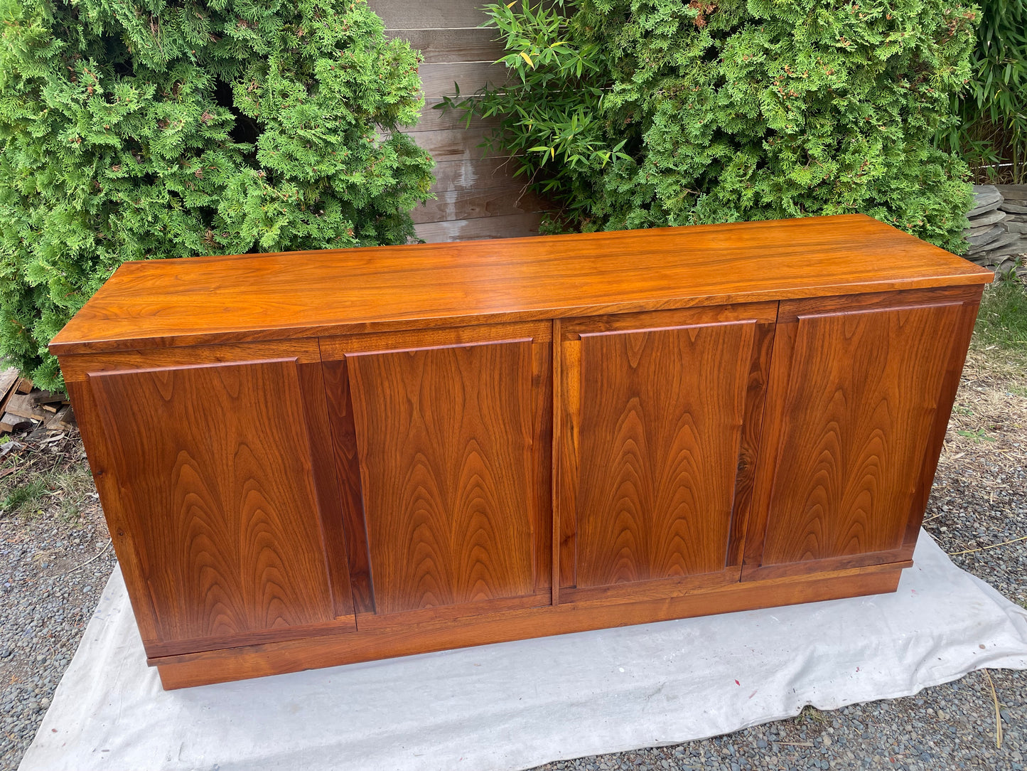 Mid 20th Century Founders Walnut Credenza Sideboard Jack Cartwright Mid Century Modern