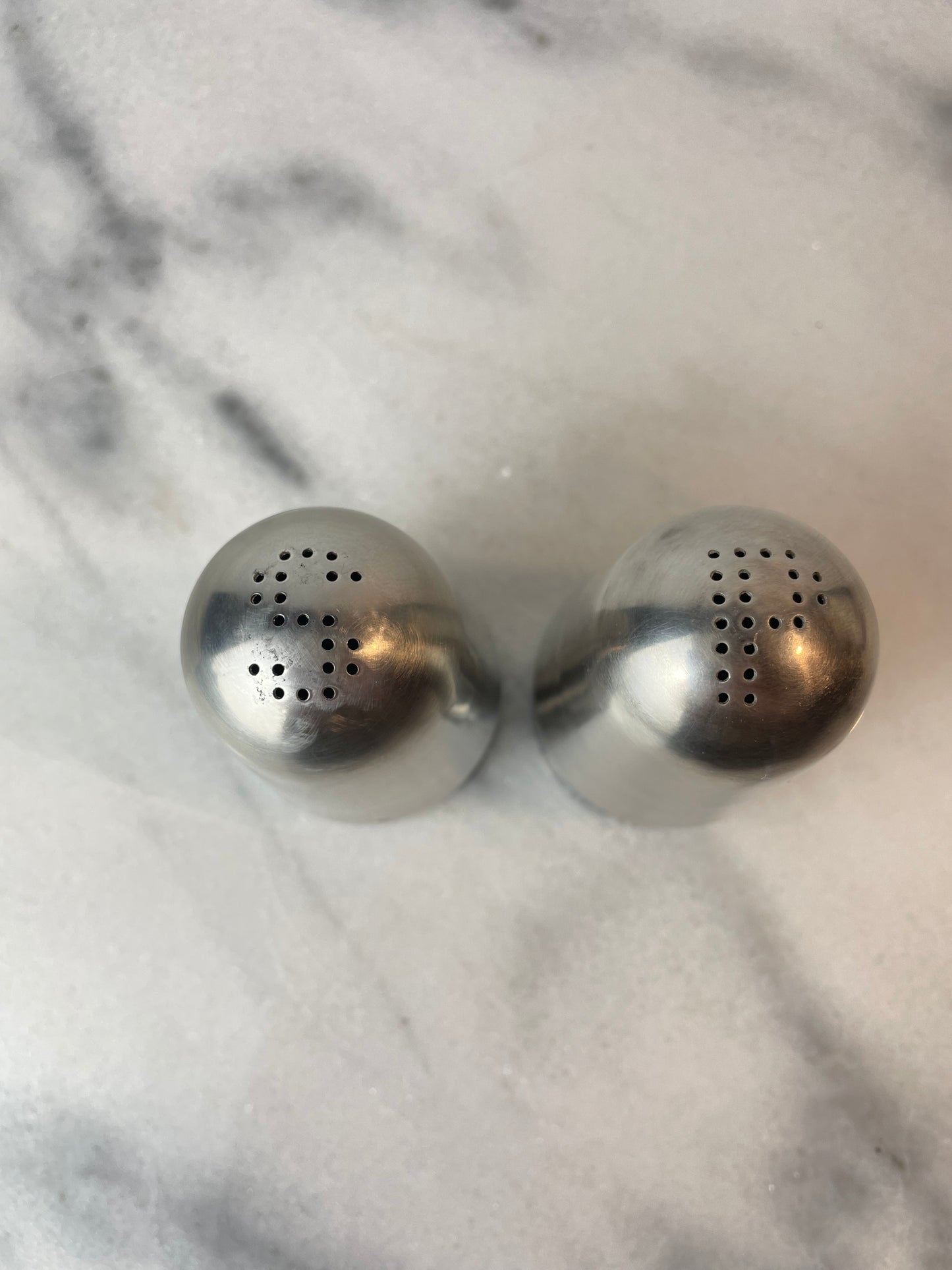 Vintage Reed & Barton 18/8 Stainless Steel Salt & Pepper Shakers — Mid-Century Modern “Viking” Pattern