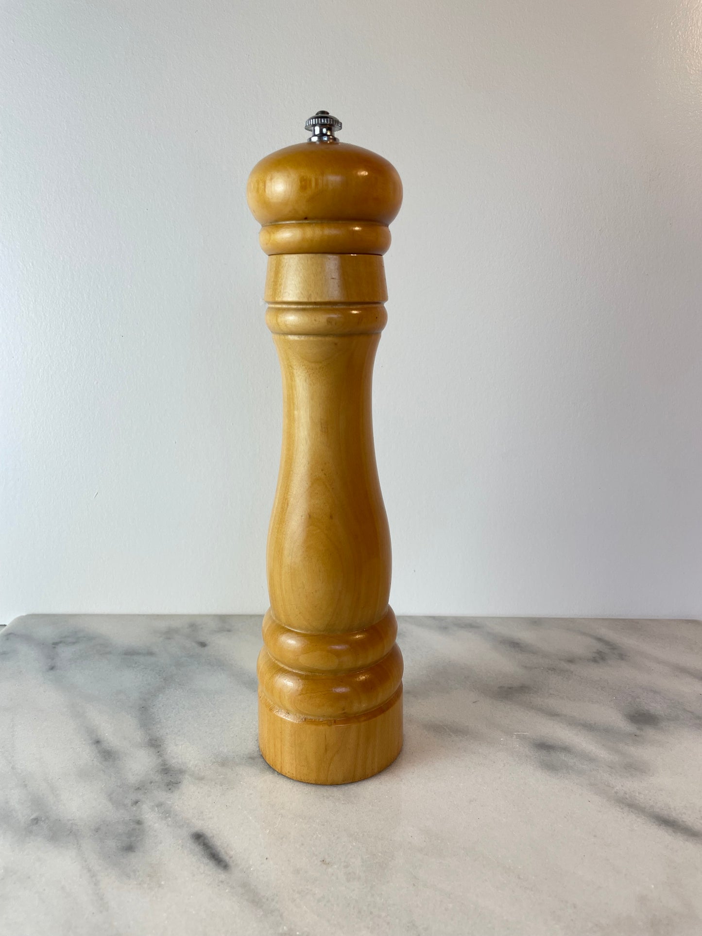 Banton by Vic Firth Hand Turned Wood Pepper Mill Grinder Maple