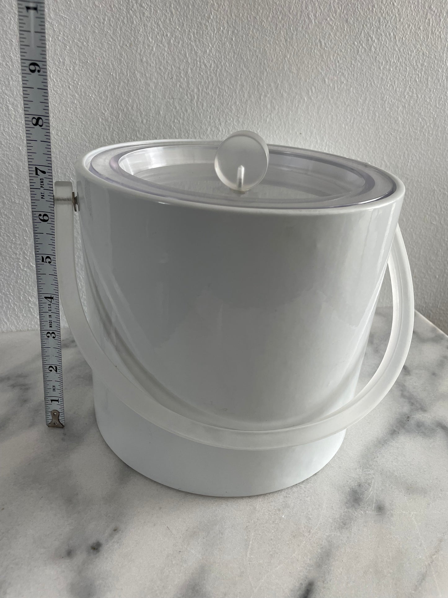 Mid 20th Century Georges Briard White & Lucite Ice Bucket