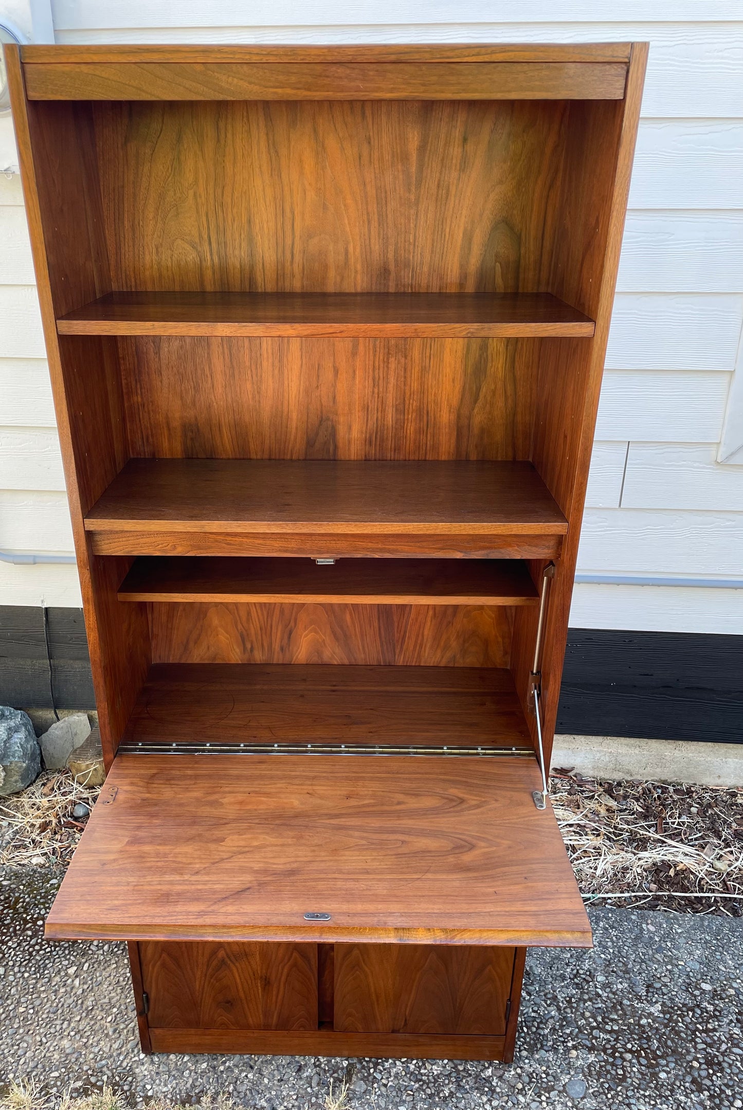 Mid 20th Century Mid-Century Modern Walnut Bar Cabinet Desk