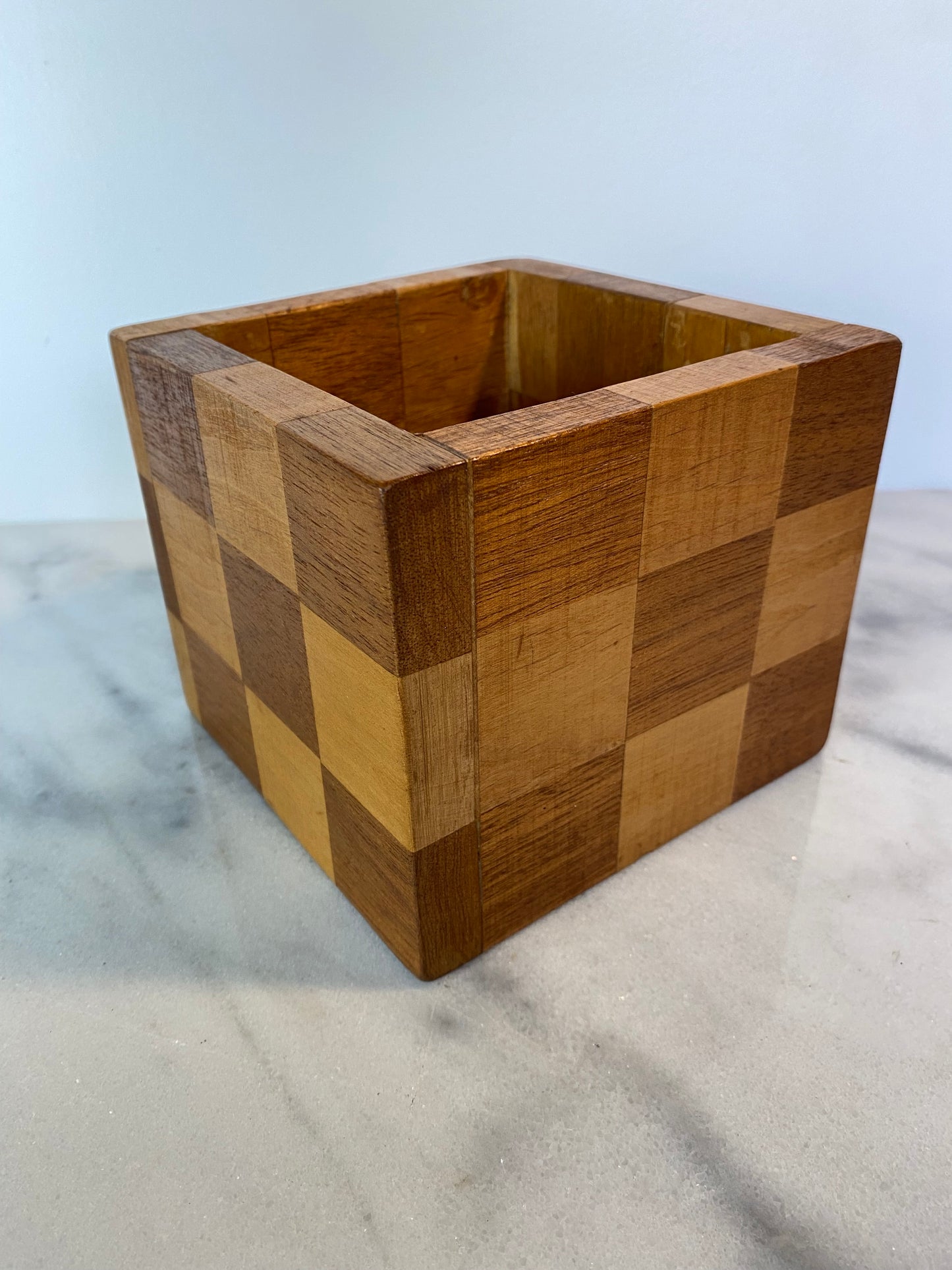 20th C. Mid-Century Modern Handcrafted Checkerboard Inlay Mixed Wood Cube Pen Holder or Planter