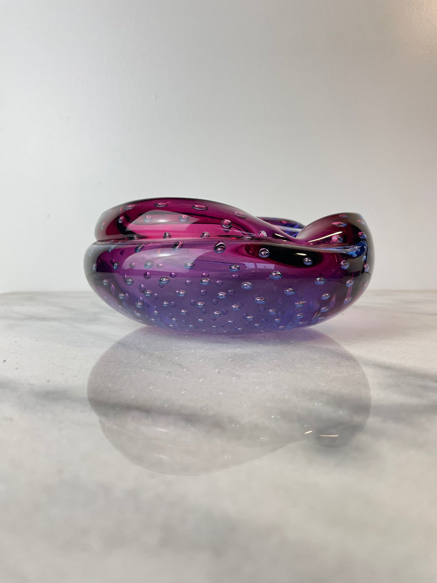 Vintage Murano “Bullicante” Controlled Bubble Art Glass Ashtray Attributed to Seguso, 1950s–1960s