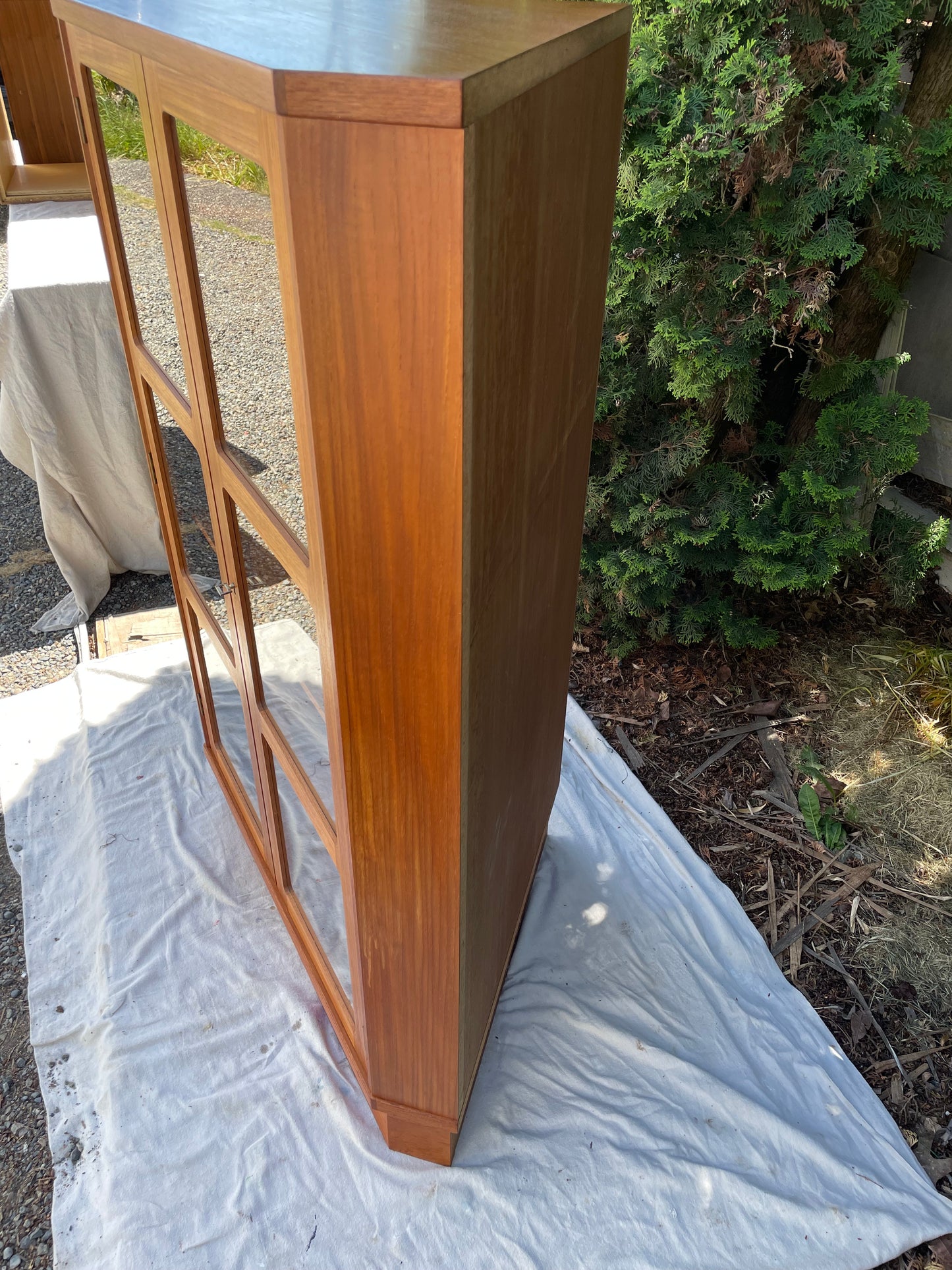 Arne Wahl Iversen for Vinde Mobelfabrik Danish Modern Teak Corner Display Cabinet Bar