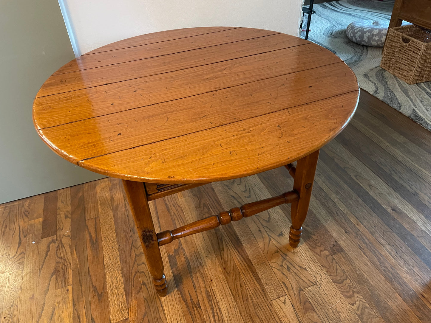 Late 20th Century Hand-Carved Rustic Folk Art Side Table With Drawer – Solid Wood, 35.5″ Round