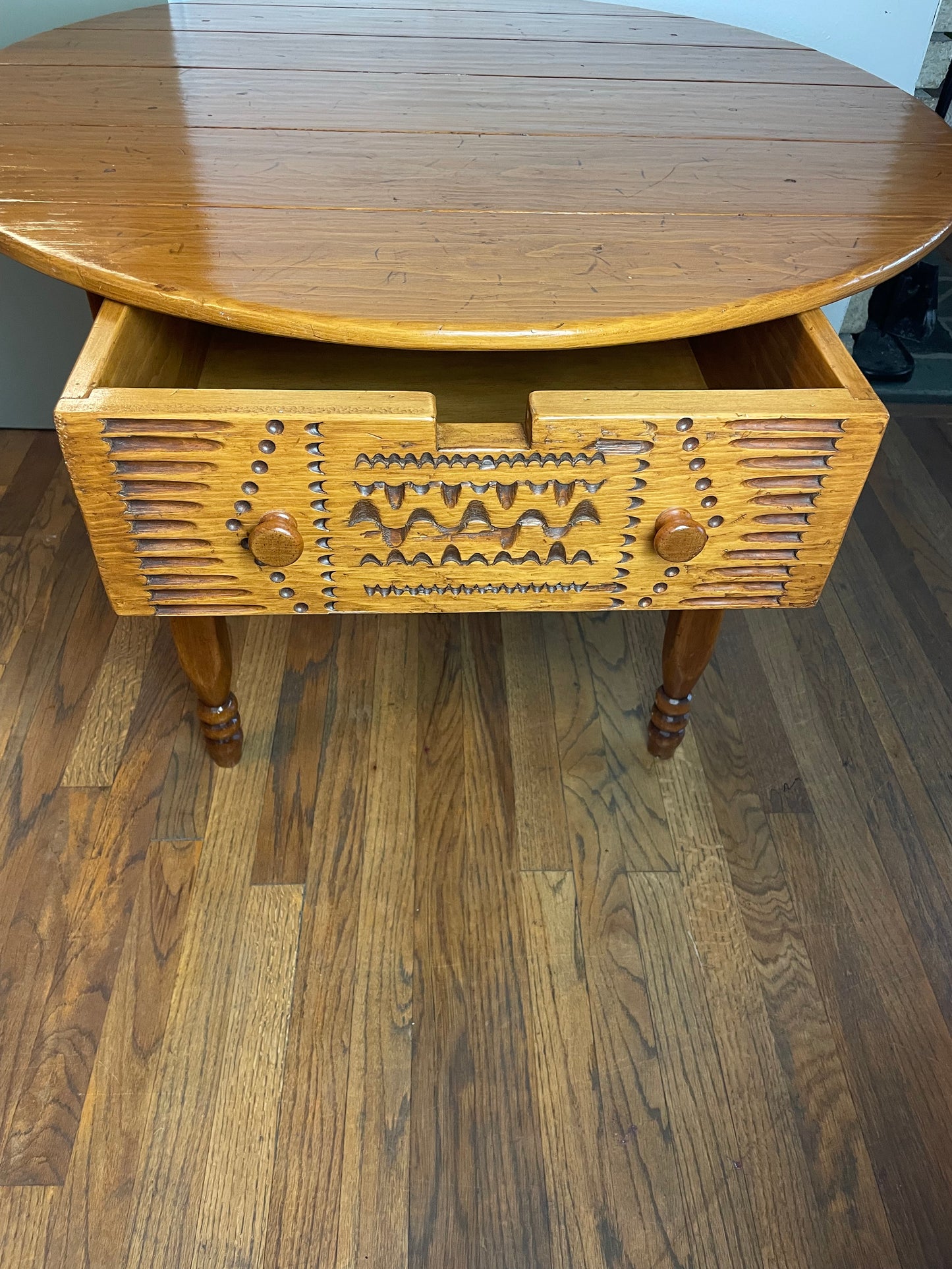 Late 20th Century Hand-Carved Rustic Folk Art Side Table With Drawer – Solid Wood, 35.5″ Round