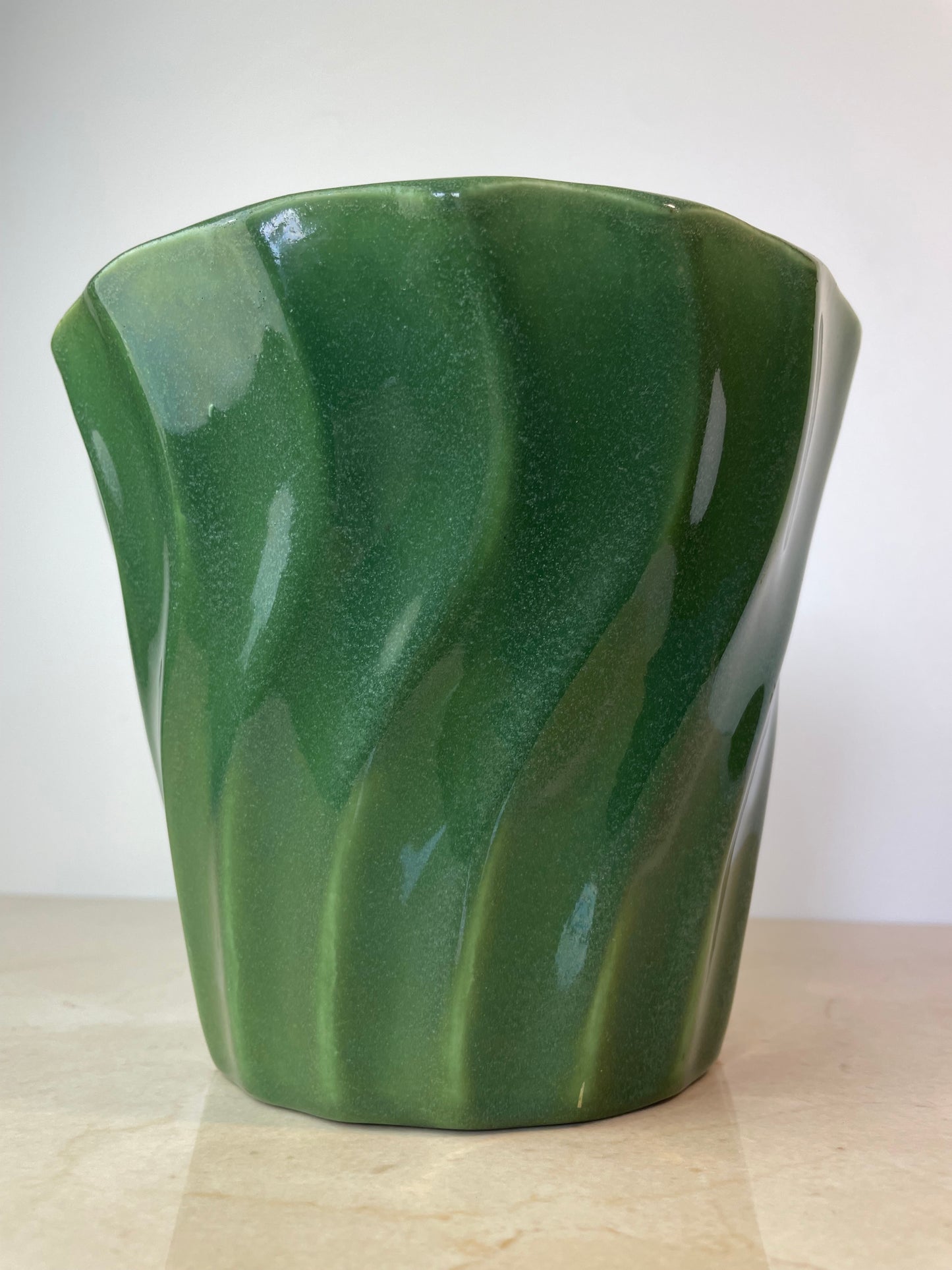 Vintage Bauer Pottery Swirl #6 Green Planter, Los Angeles