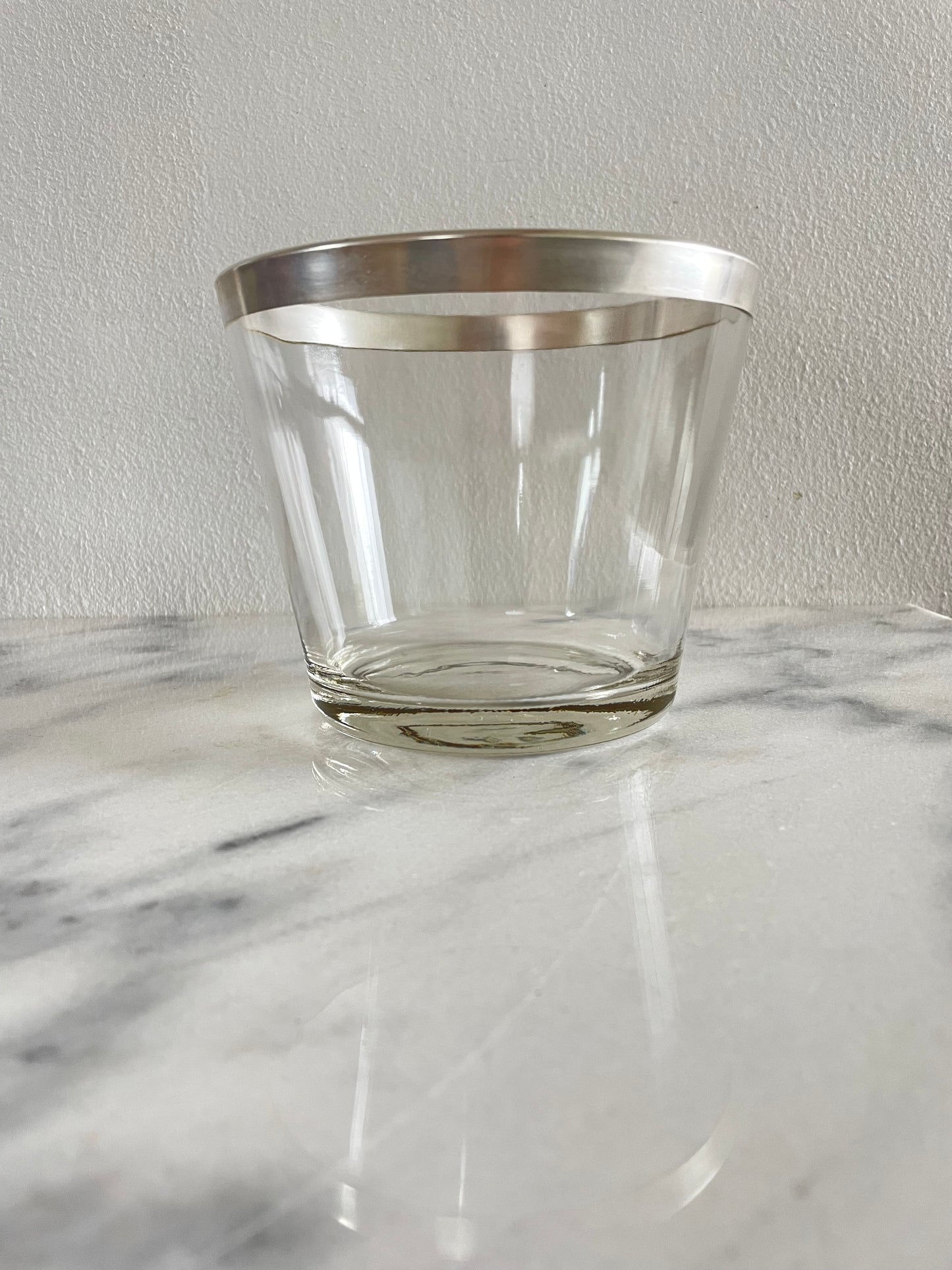 Dorothy Thorpe Mid-Century 1960s Silver-Rimmed Barware Ice Bucket