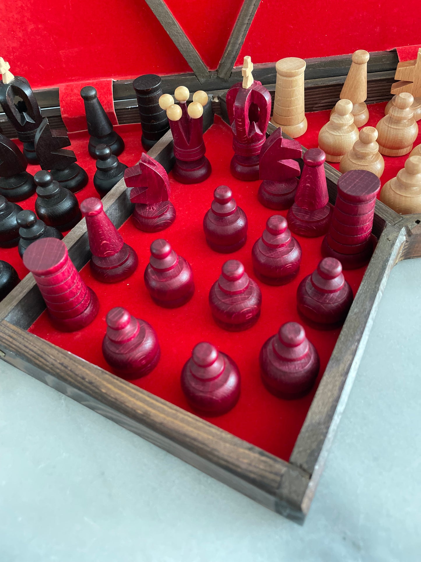 1996 Jerzy Luberda Three Player Wooden Chess Board Game - Pieces Black White Red