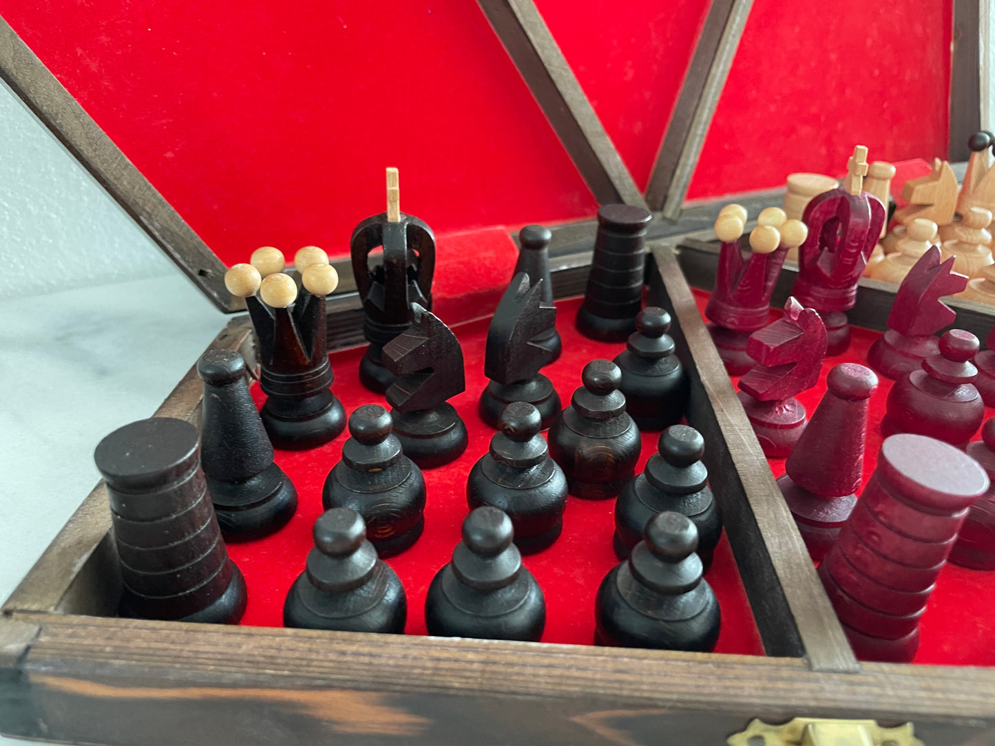 1996 Jerzy Luberda Three Player Wooden Chess Board Game - Pieces Black White Red