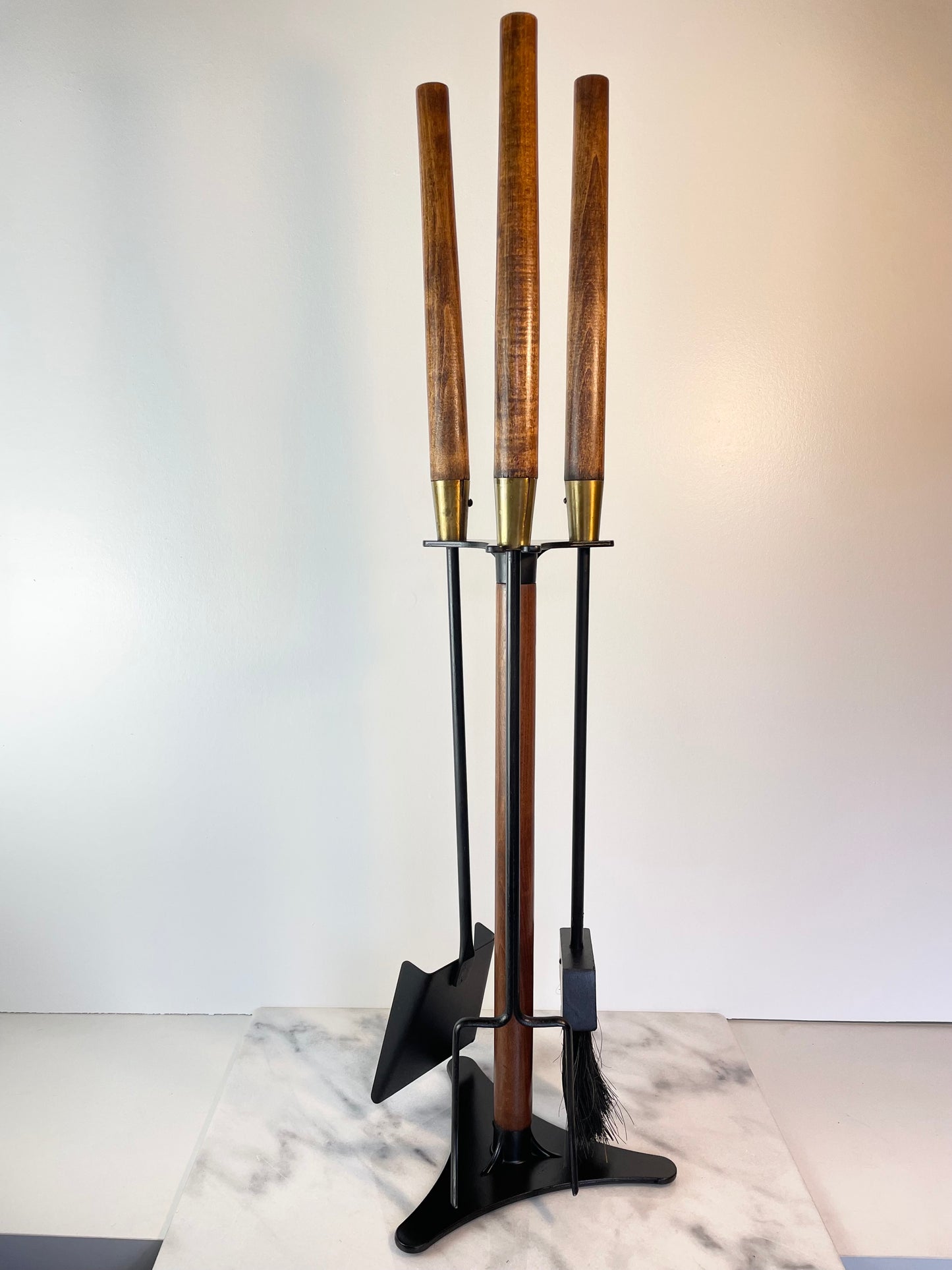 1960s Vintage Seymour Manufacturing Company Mid Century Modern Fireplace Tool Set