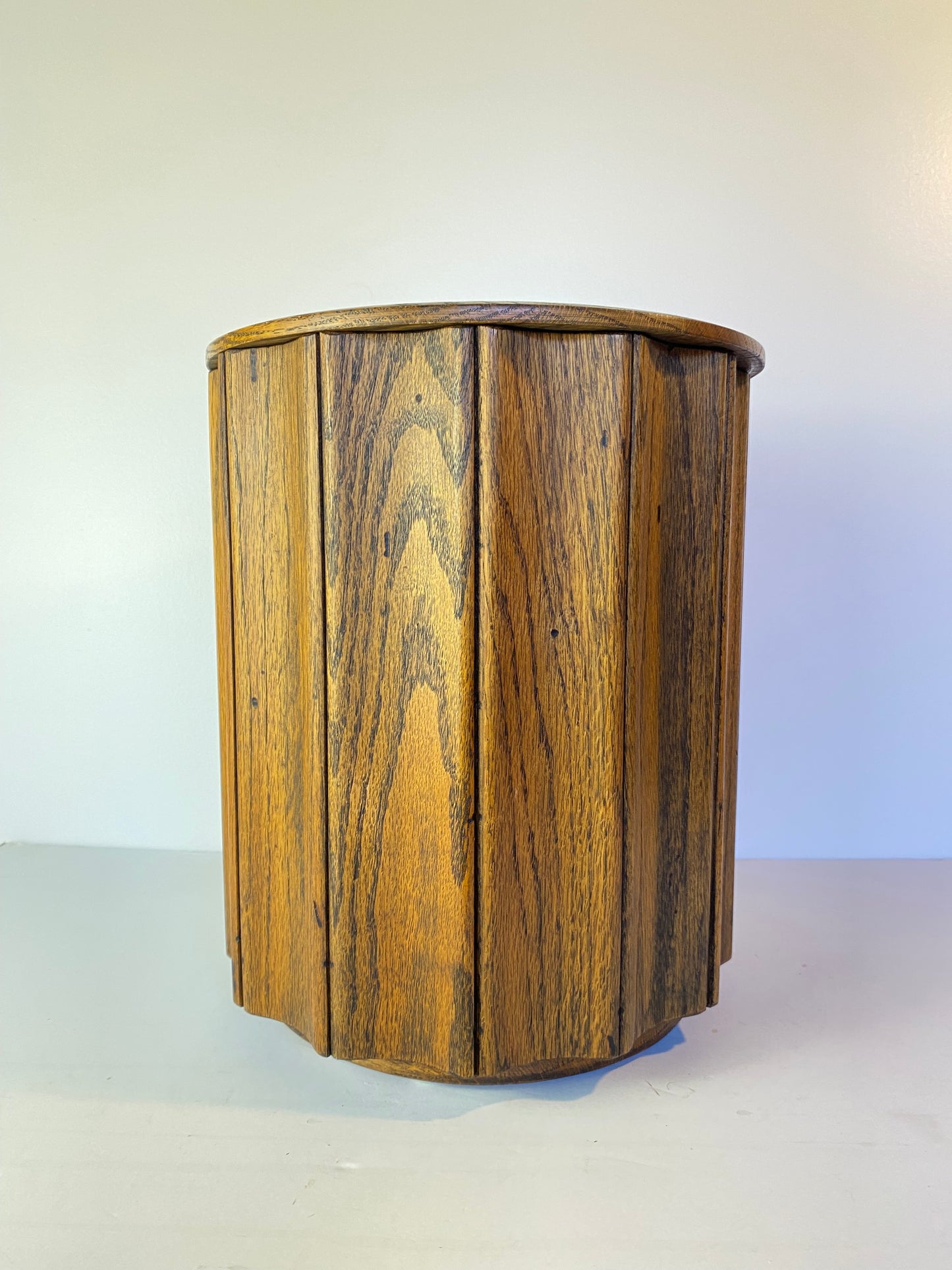 1970s Mid-Century Modern Oak Ice Bucket With Lid — Fluted Slat Barware