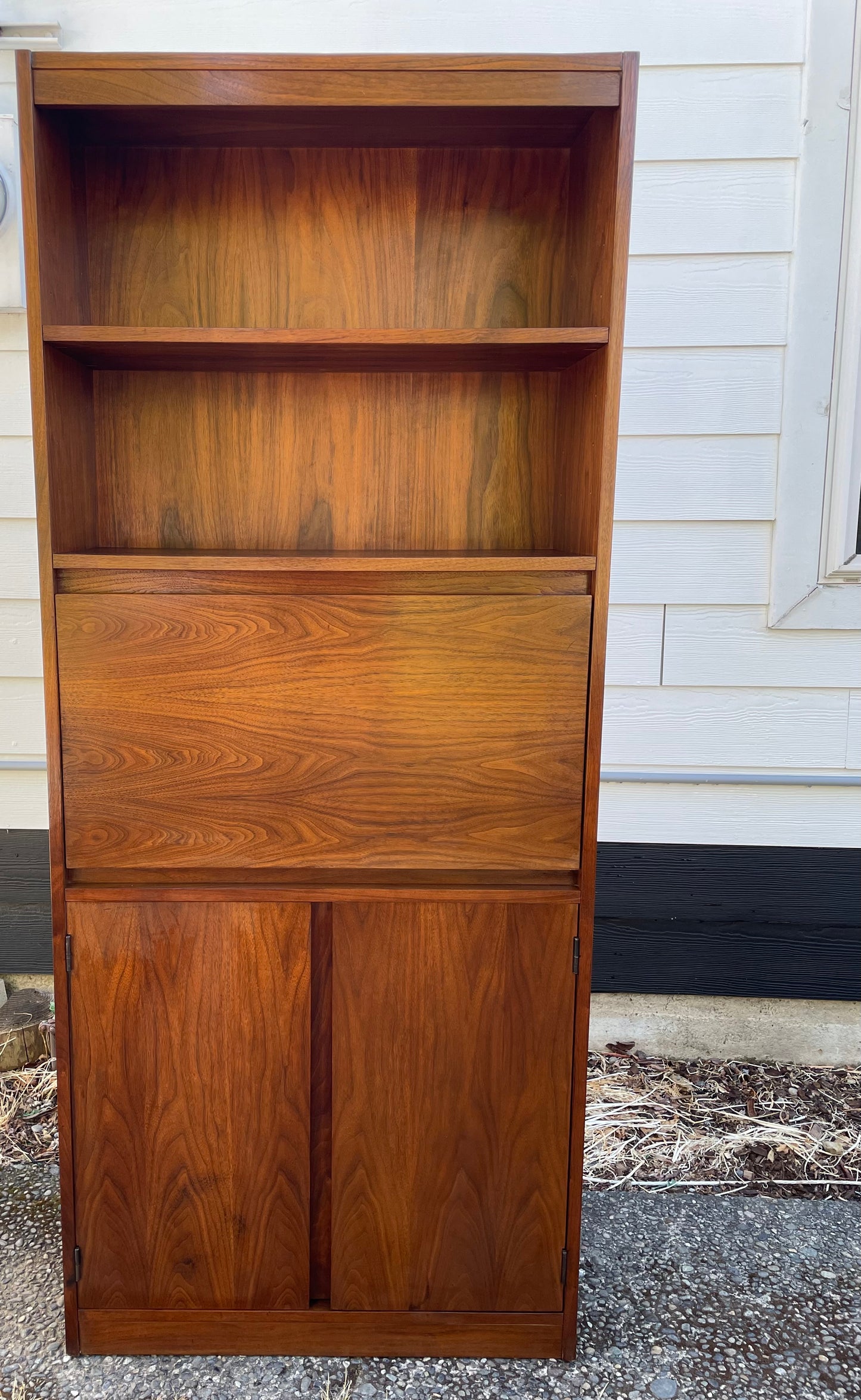 Mid 20th Century Mid-Century Modern Walnut Bar Cabinet Desk