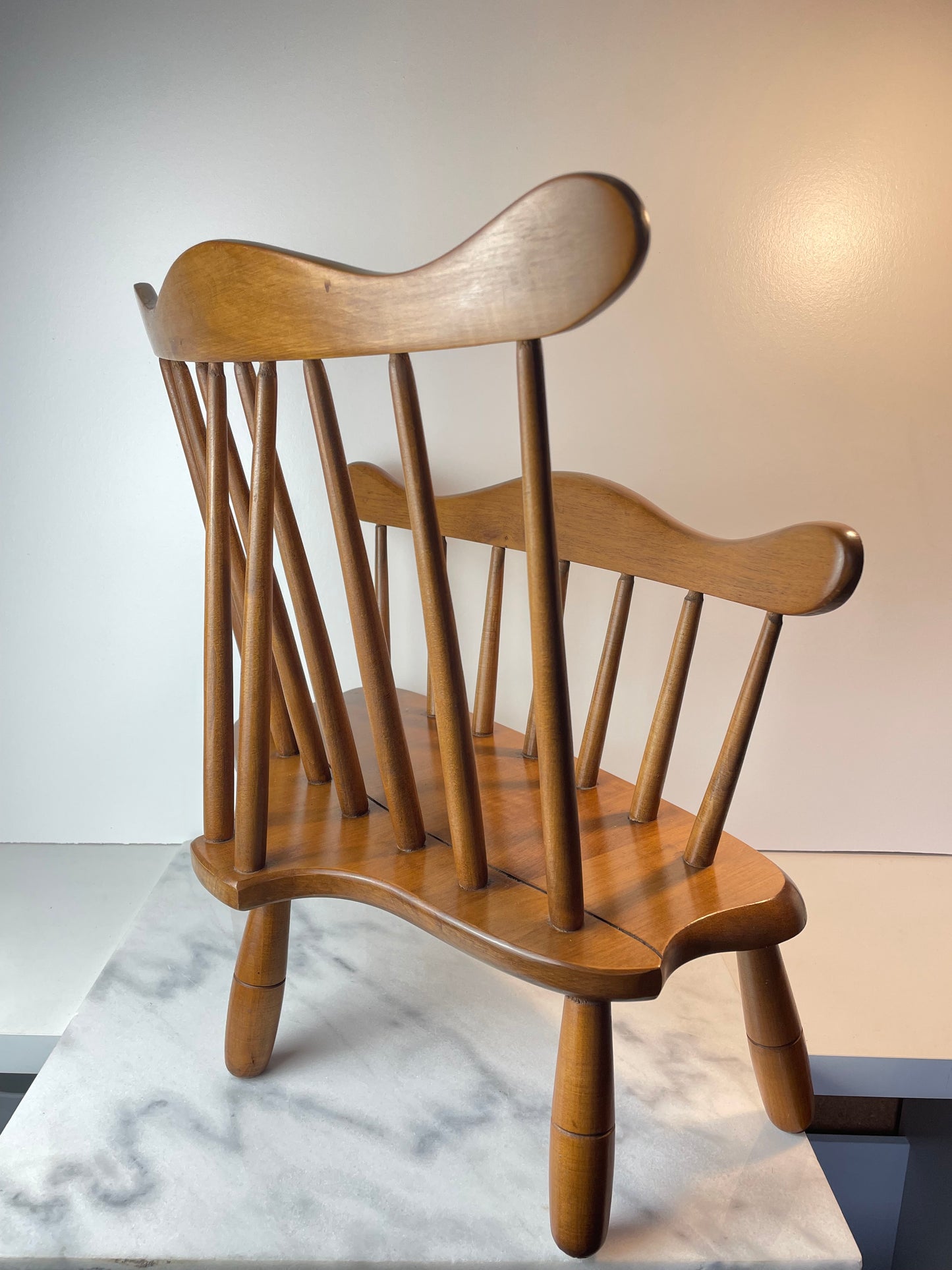 Vintage Early American Solid Maple Magazine Rack by R. Veal & Sons, Albany or — Windsor Style