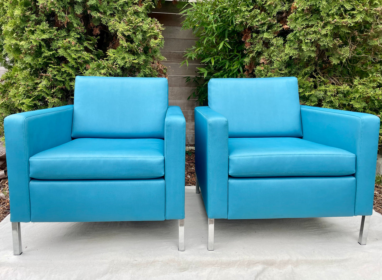 Keilhauer 1601 Doon Lounge Chair Mid-Century Style
