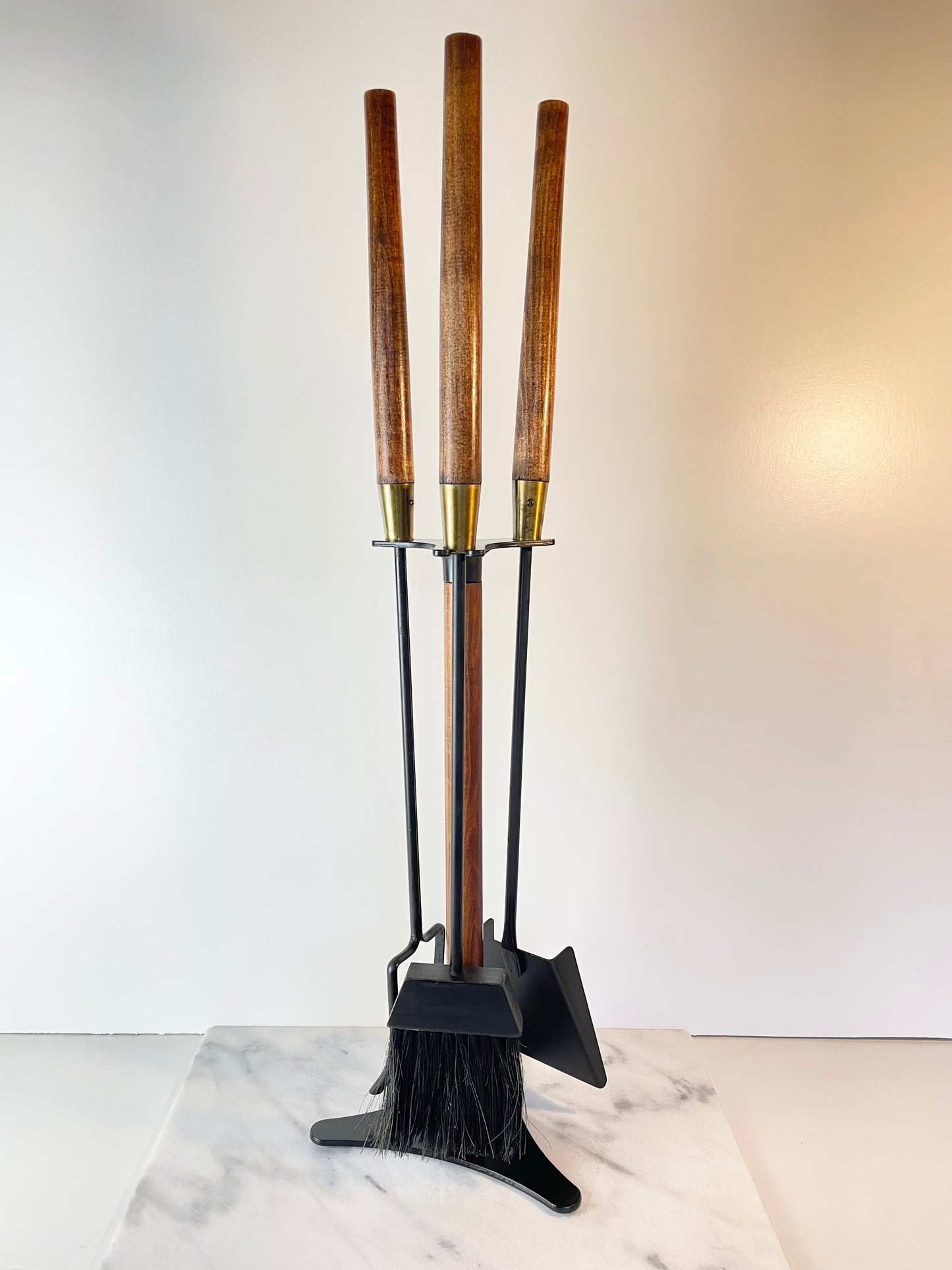 1960s Vintage Seymour Manufacturing Company Mid Century Modern Fireplace Tool Set