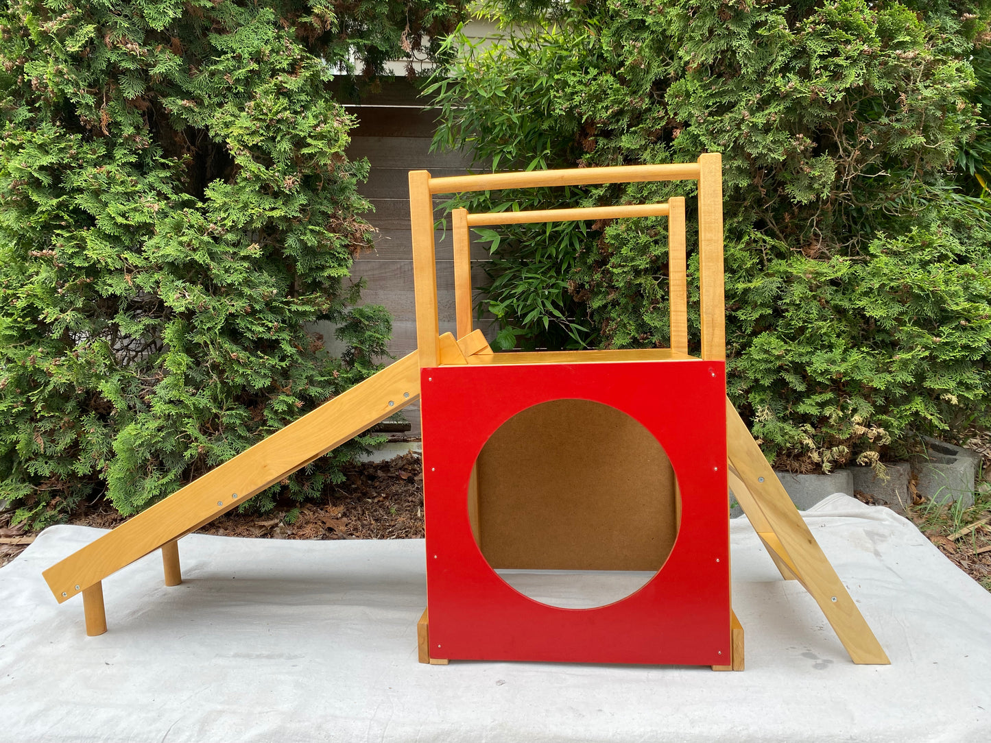 Gloria Caranica for Creative Playthings Modernist Children’s Indoor Fort and Slide, Usa, 1960s–70s