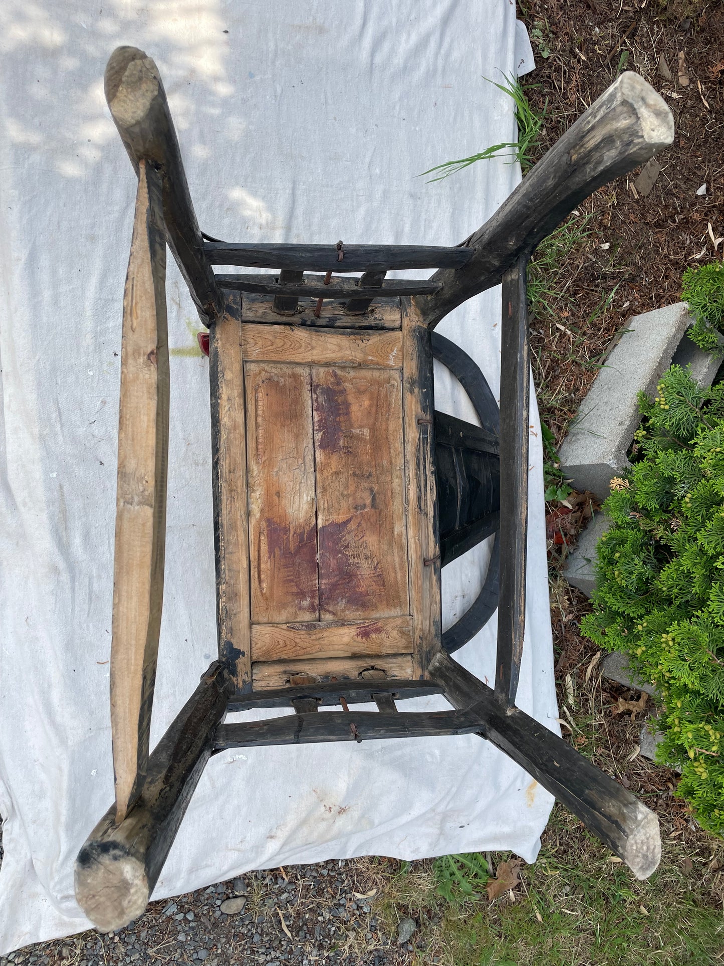 Late 19th-Early 20th Century Chinese Horseshoe Back Armchair