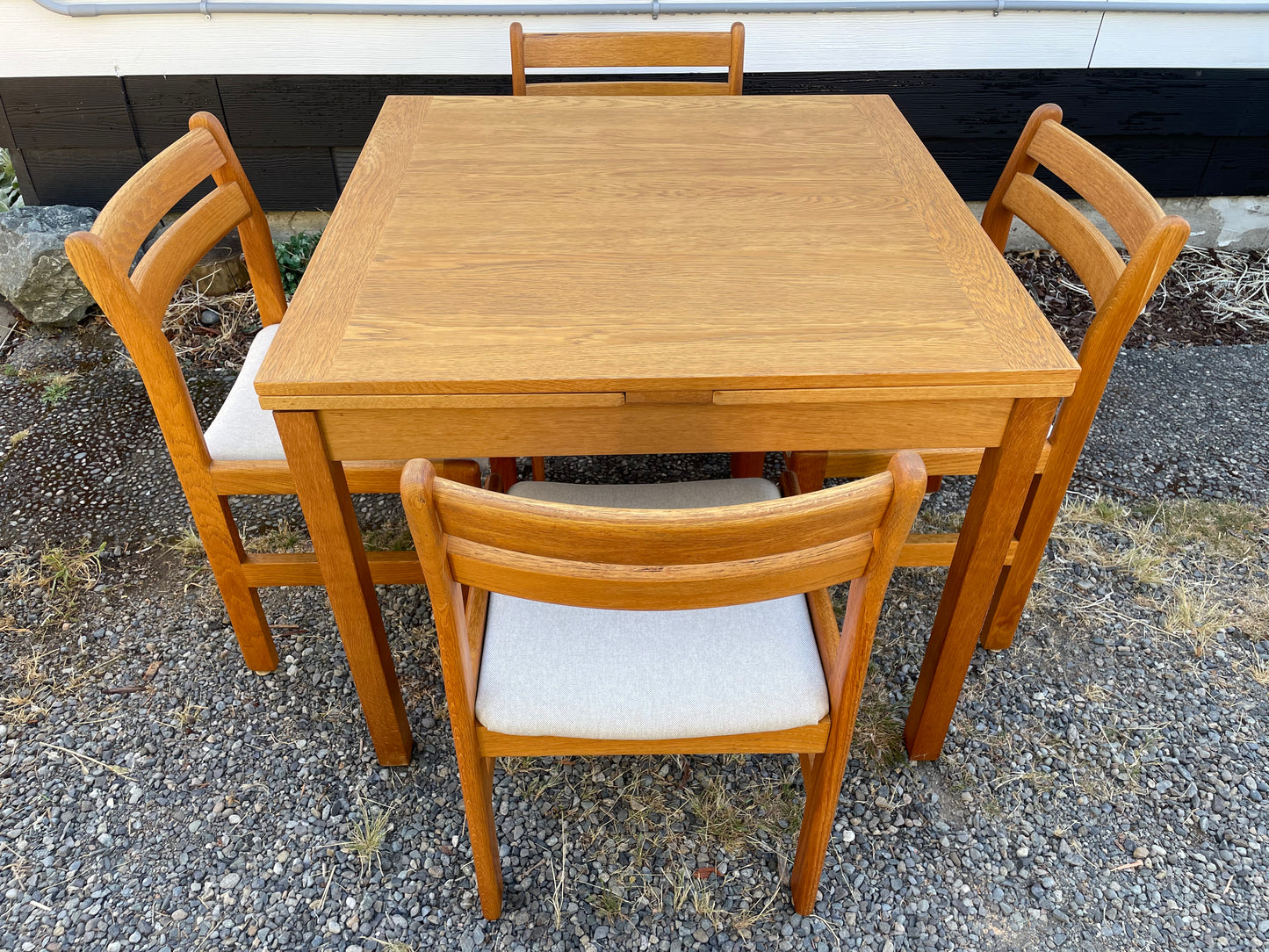Late 20th Century Mid-Century Danish Modern Light Oak Expandable Dining Set of 5