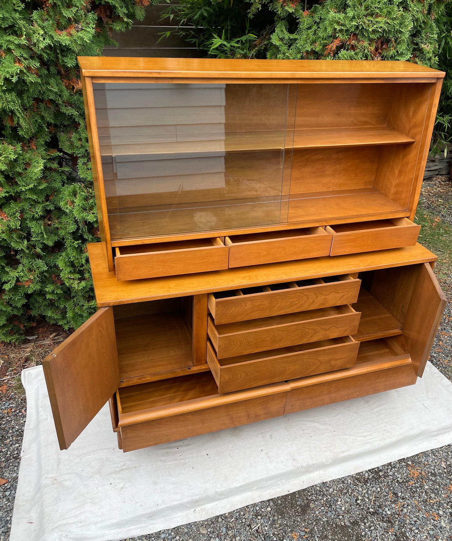 Mid-Century Modern Maple Wood Hutch in Honey With Sliding Glass Display