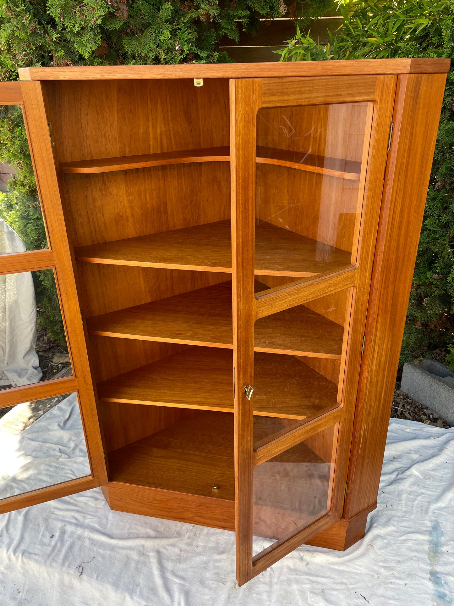 Arne Wahl Iversen for Vinde Mobelfabrik Danish Modern Teak Corner Display Cabinet Bar