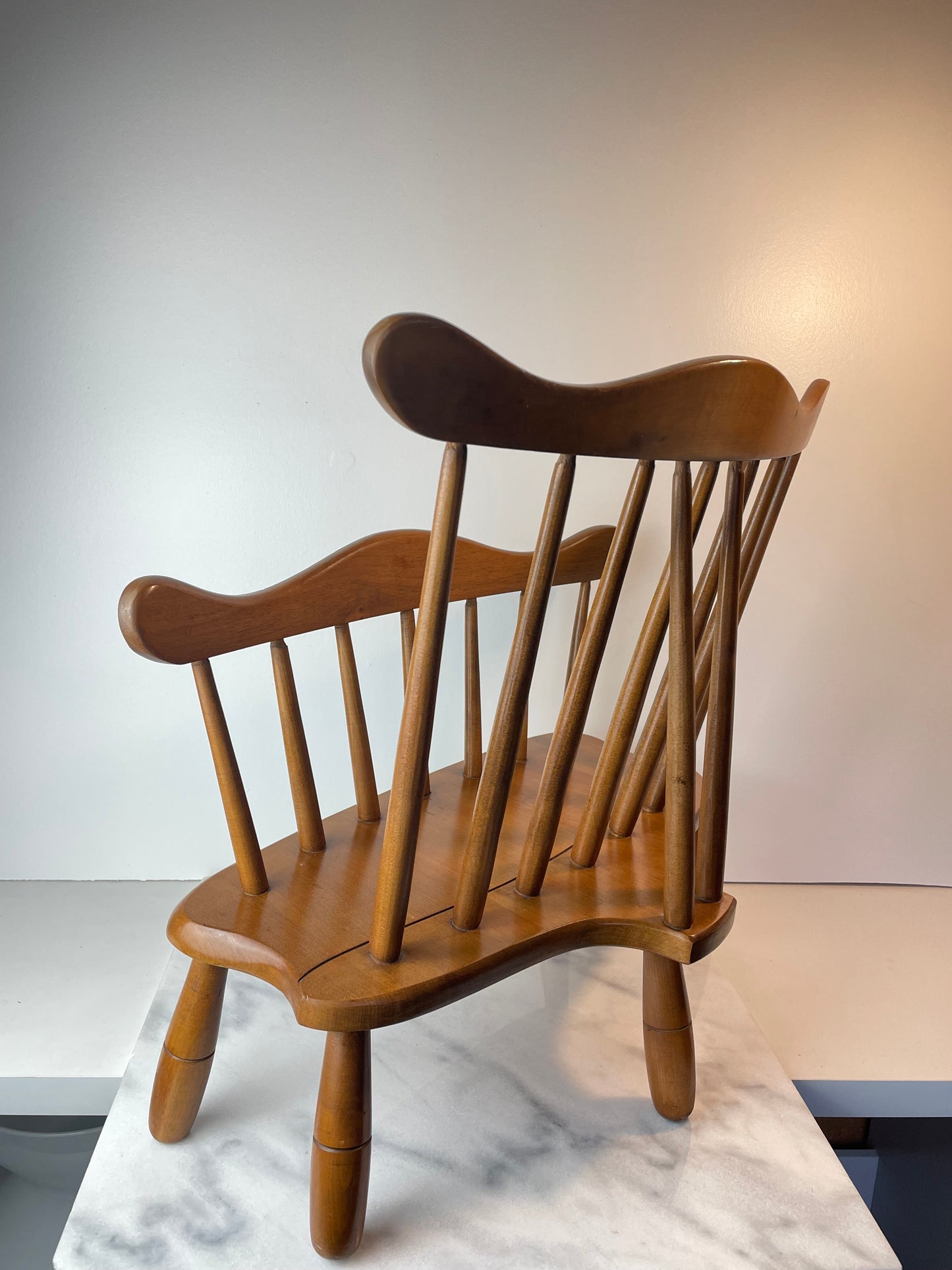 Vintage Early American Solid Maple Magazine Rack by R. Veal & Sons, Albany or — Windsor Style