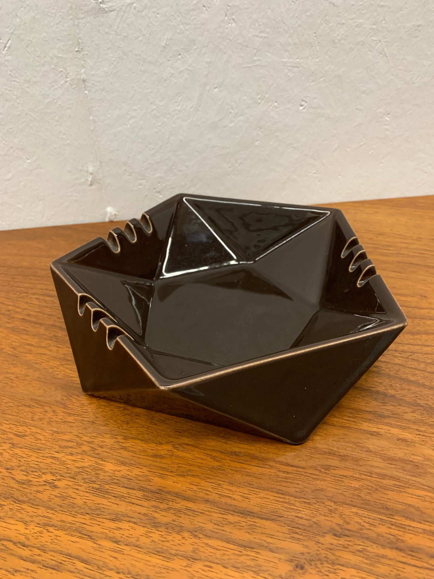 Hyalin Usa Mid-Century Pentagonal Faceted Ashtray