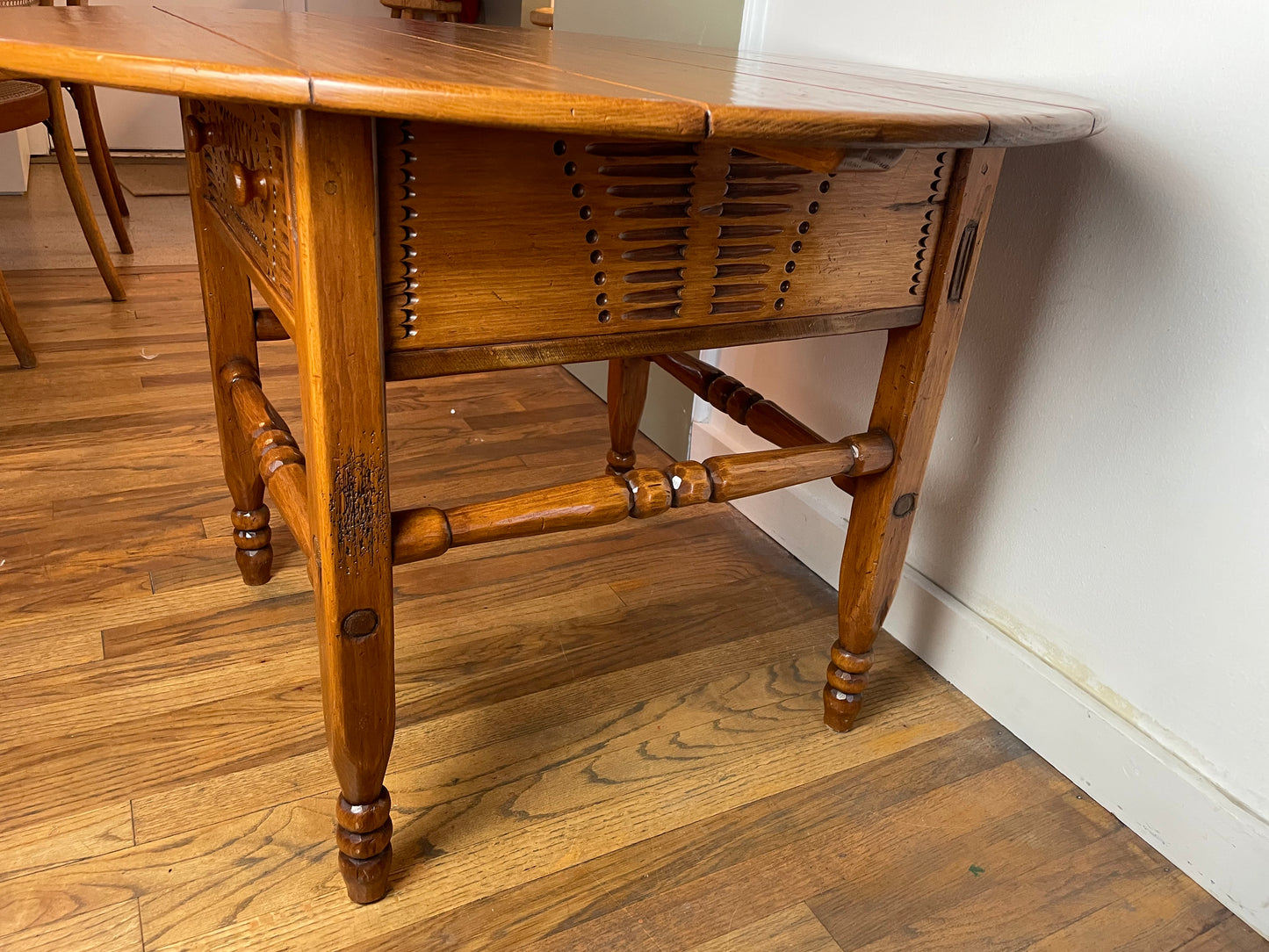 Late 20th Century Hand-Carved Rustic Folk Art Side Table With Drawer – Solid Wood, 35.5″ Round