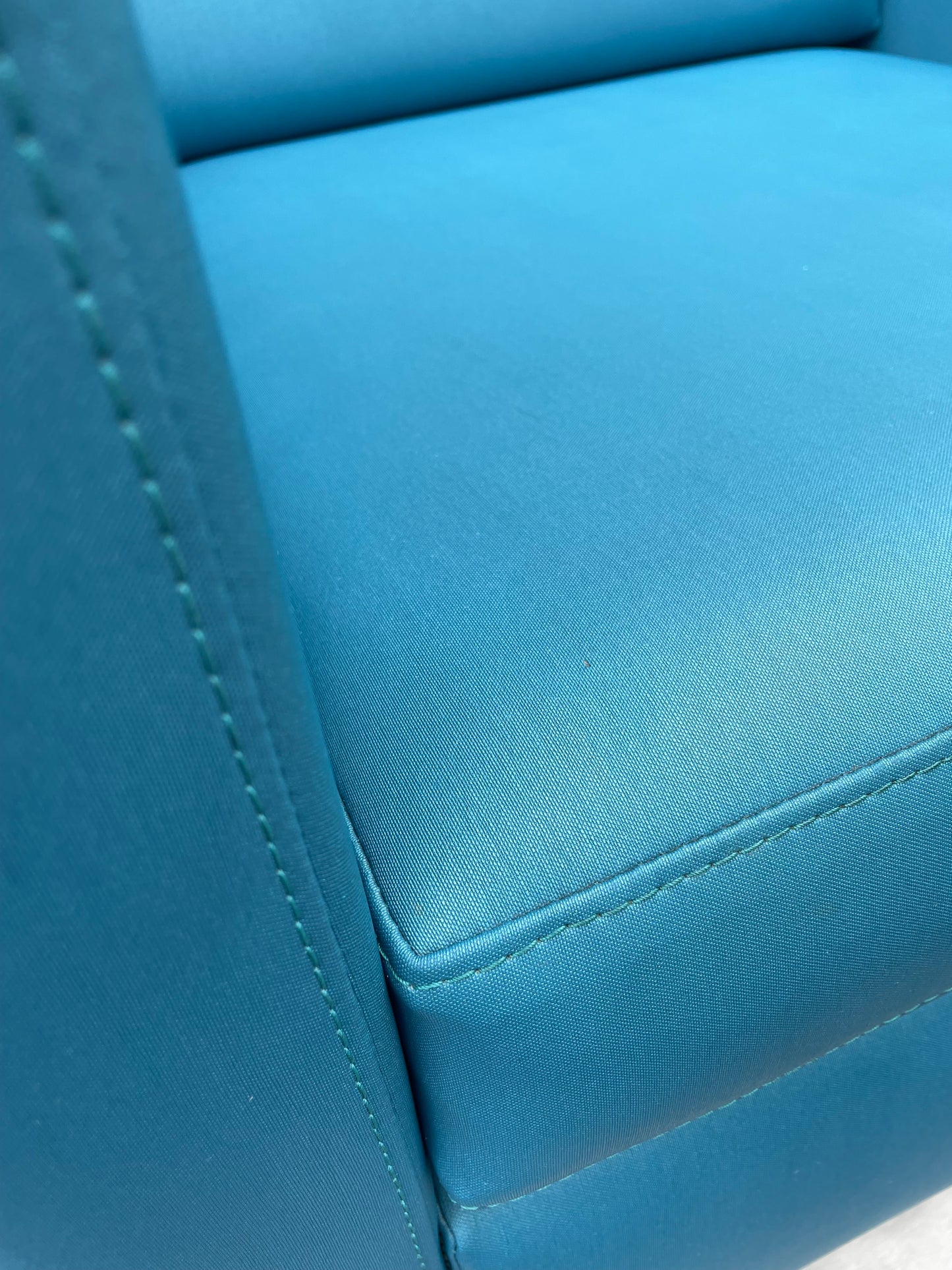 Keilhauer 1601 Doon Lounge Chair Mid-Century Style