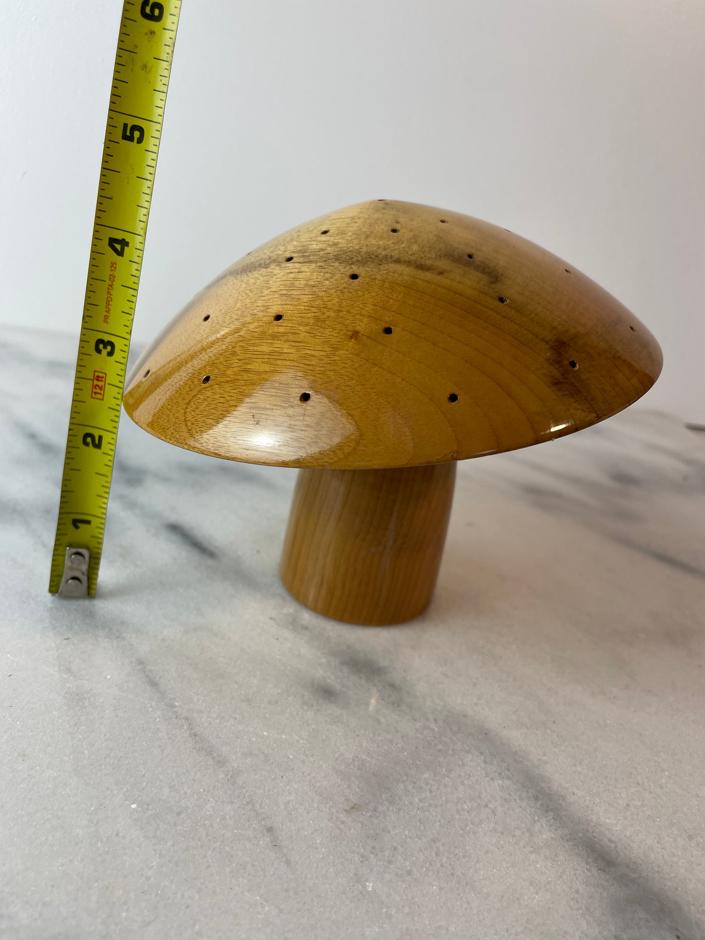 Vintage Oregon Myrtlewood Mushroom Sculpture — Zumwalt’s Myrtlewood, Bandon Or
