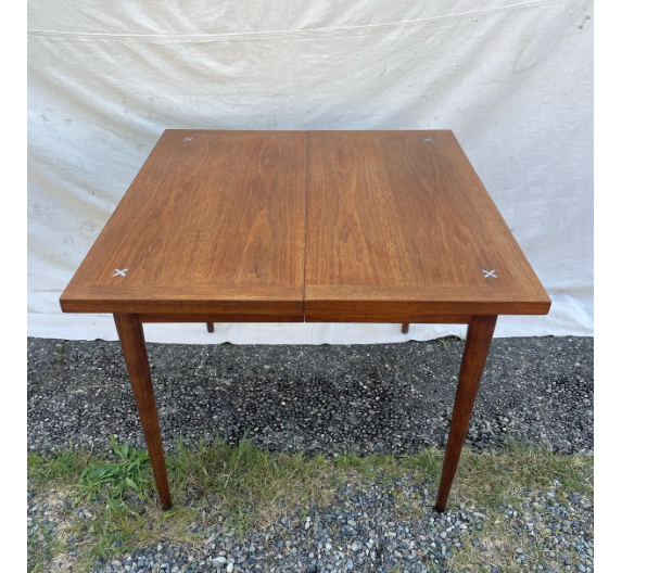 Mid-Century Modern Attributed to Merton Gershun for American of Martinsville Walnut Dining Table