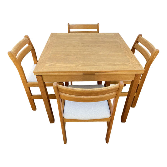 Late 20th Century Mid-Century Danish Modern Light Oak Expandable Dining Set of 5