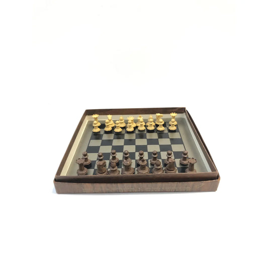 Vintage Drueke Magnetic Travel Chess Set