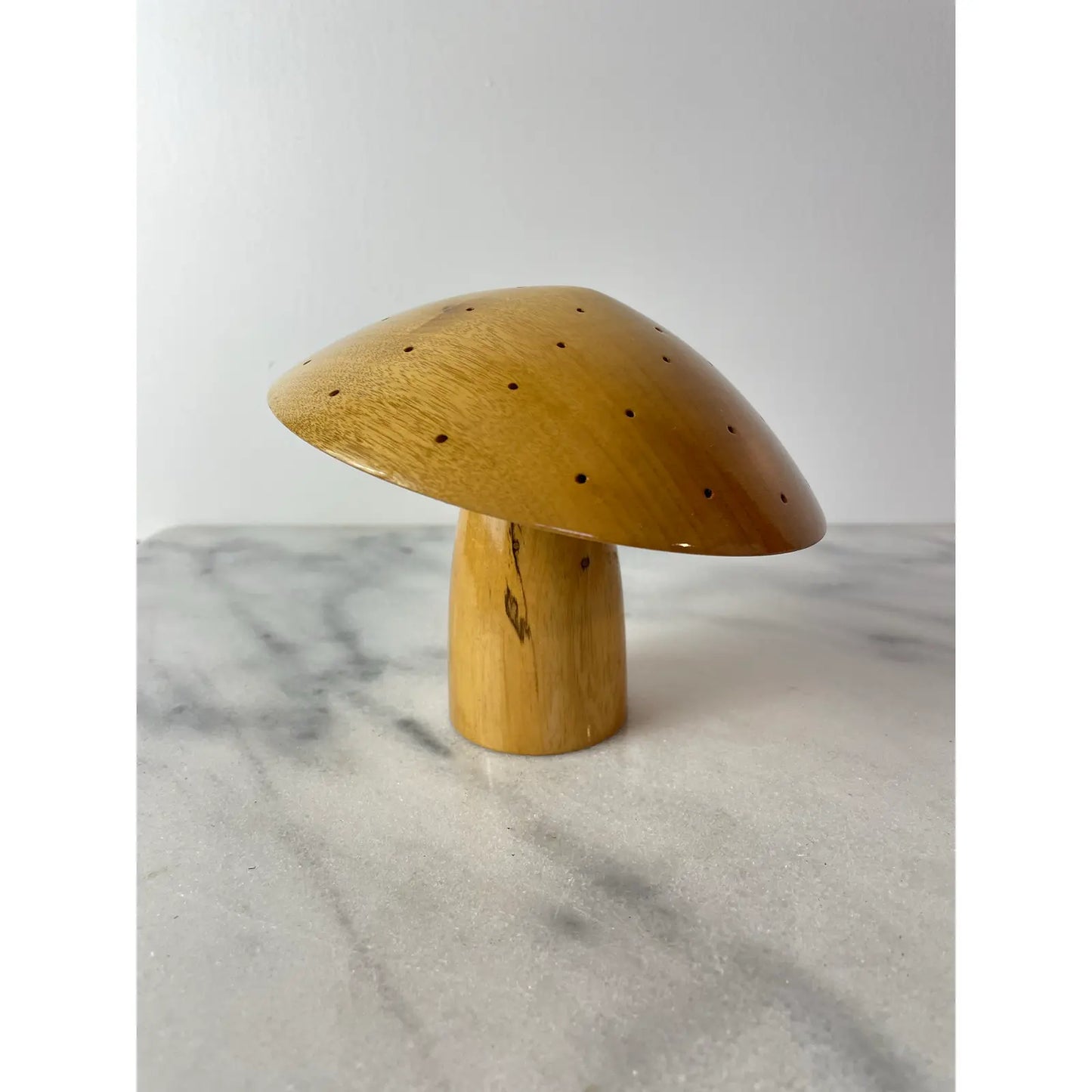 Vintage Oregon Myrtlewood Mushroom Sculpture — Zumwalt’s Myrtlewood, Bandon Or